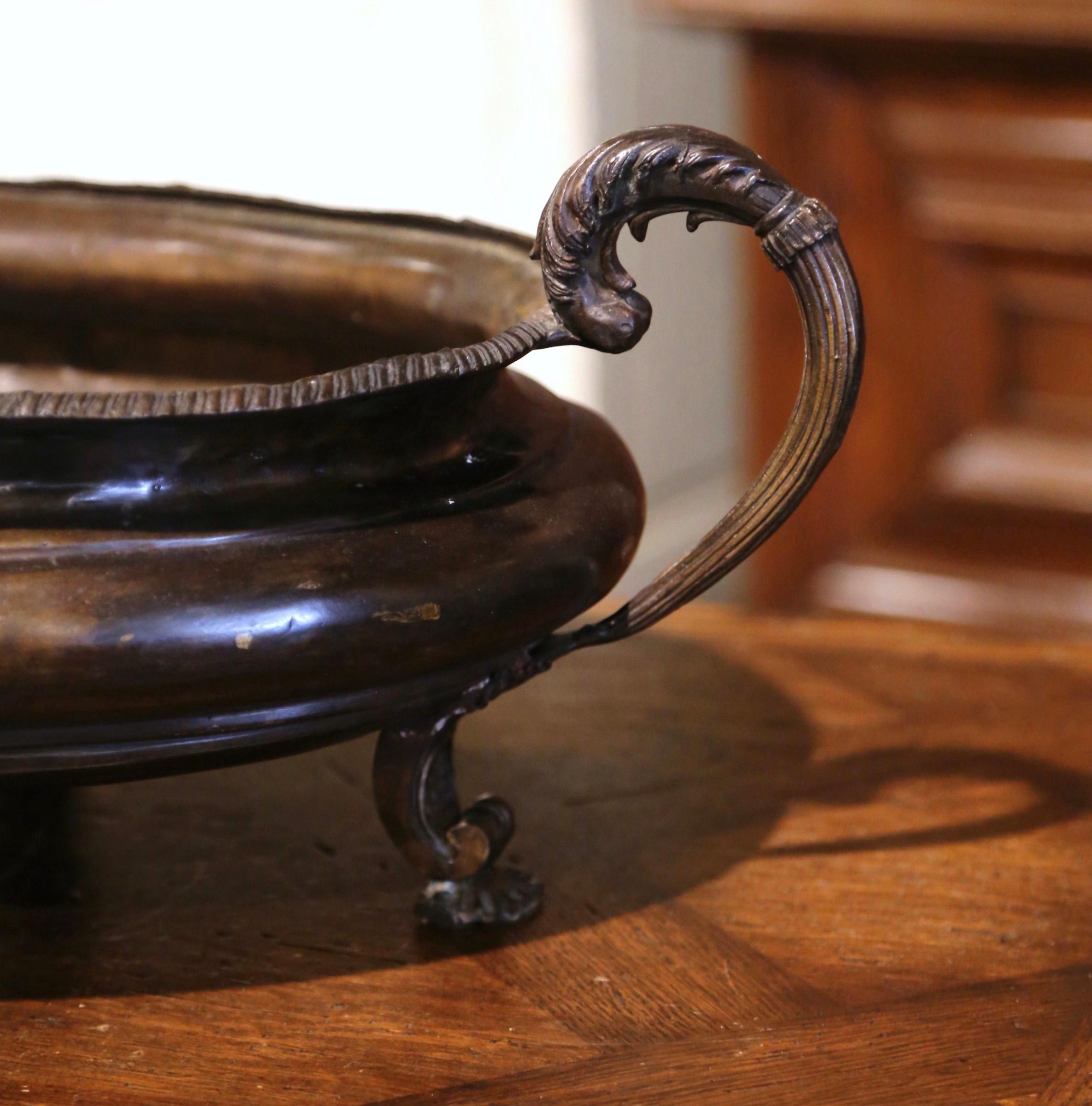 19th Century French Oval Patinated Bronze Jardiniere with Handles For Sale 2
