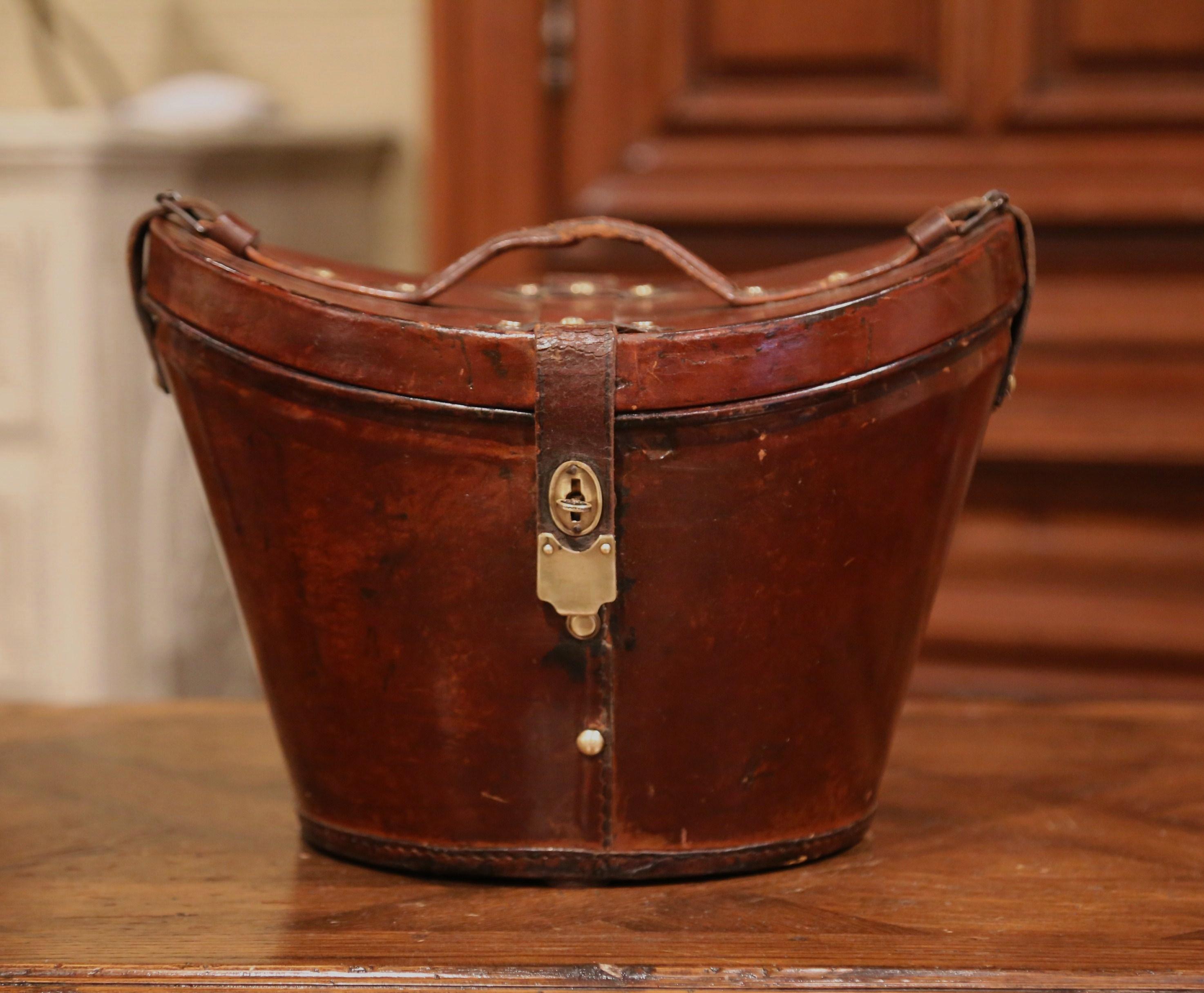 Brass 19th Century, French Oval Pigskin Leather Hat Box from Paris