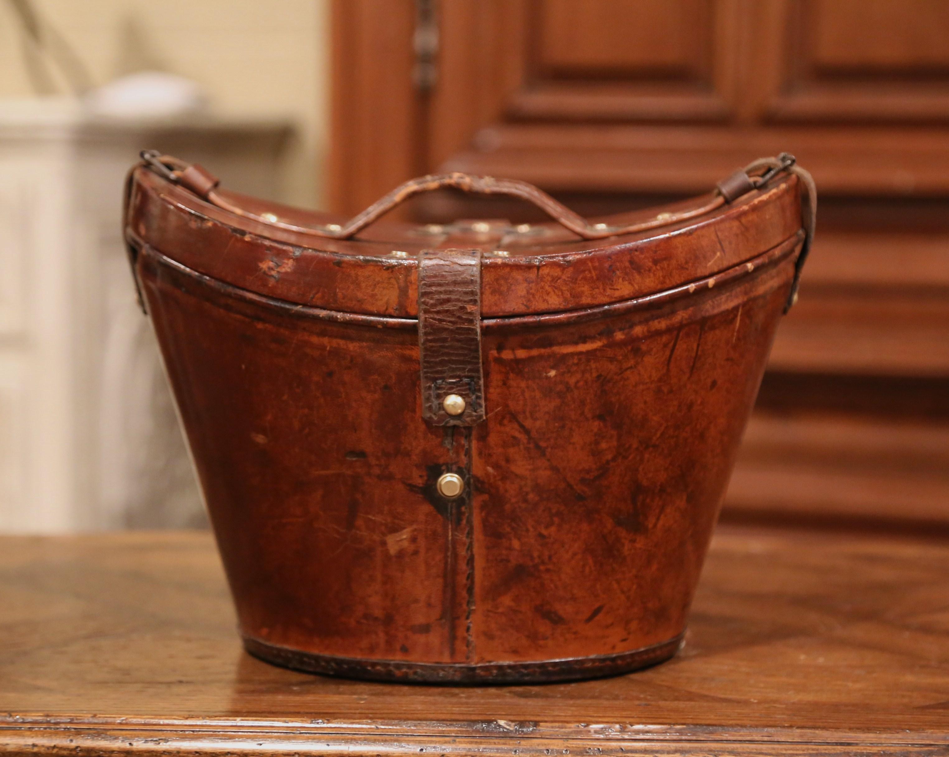 19th Century, French Oval Pigskin Leather Hat Box from Paris 2