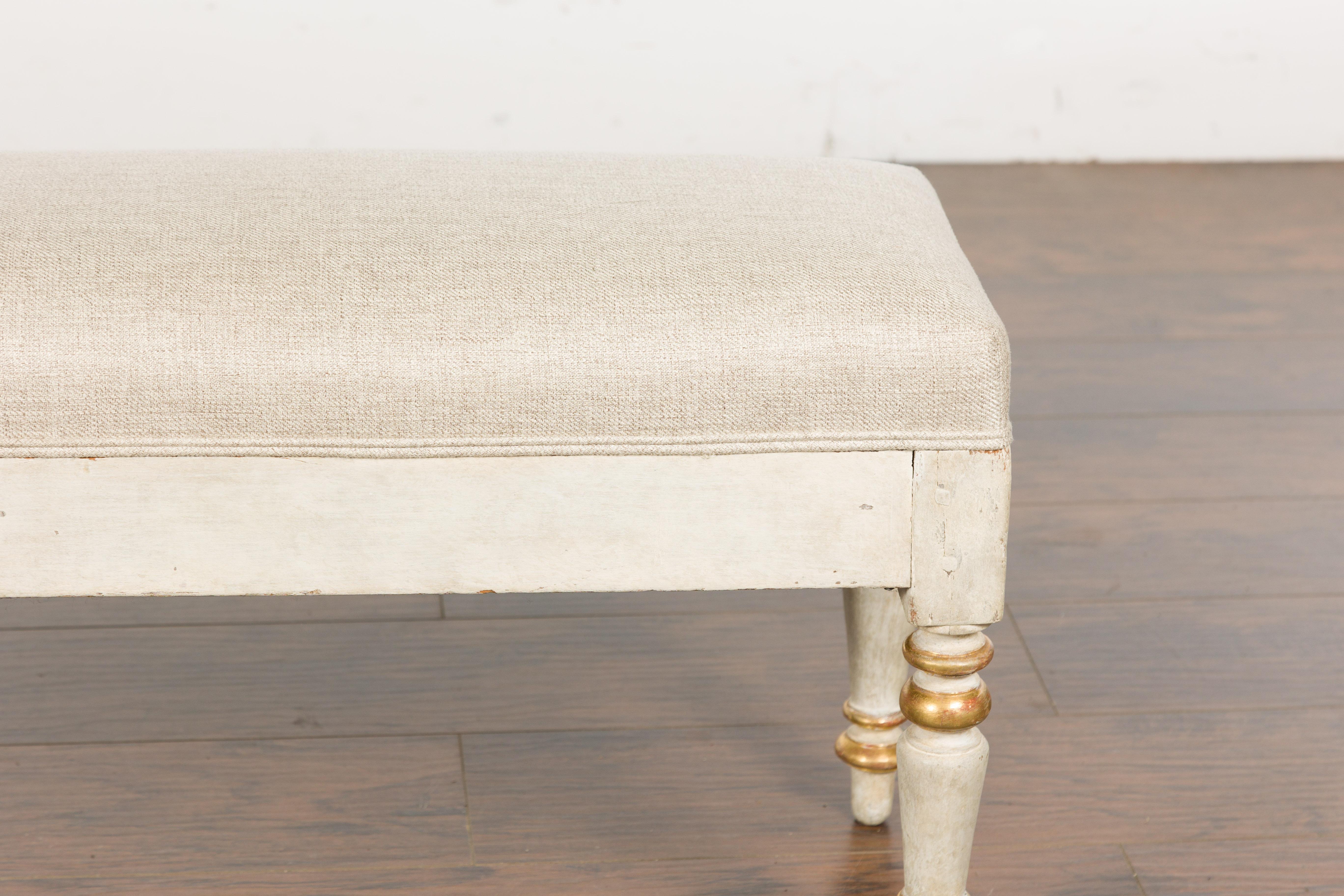 19th Century French Painted and Gilded Bench with Turned Legs and Upholstery For Sale 3