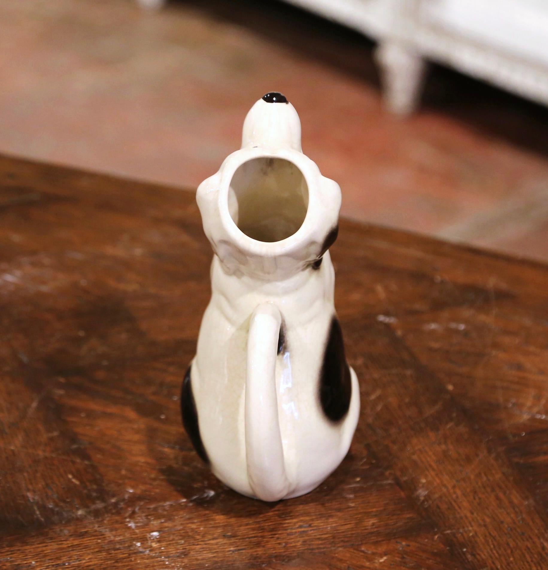 Brocca per cani in ceramica dipinta a Barbotine del XIX secolo, proveniente da Sarreguemines In condizioni ottime in vendita a Dallas, TX