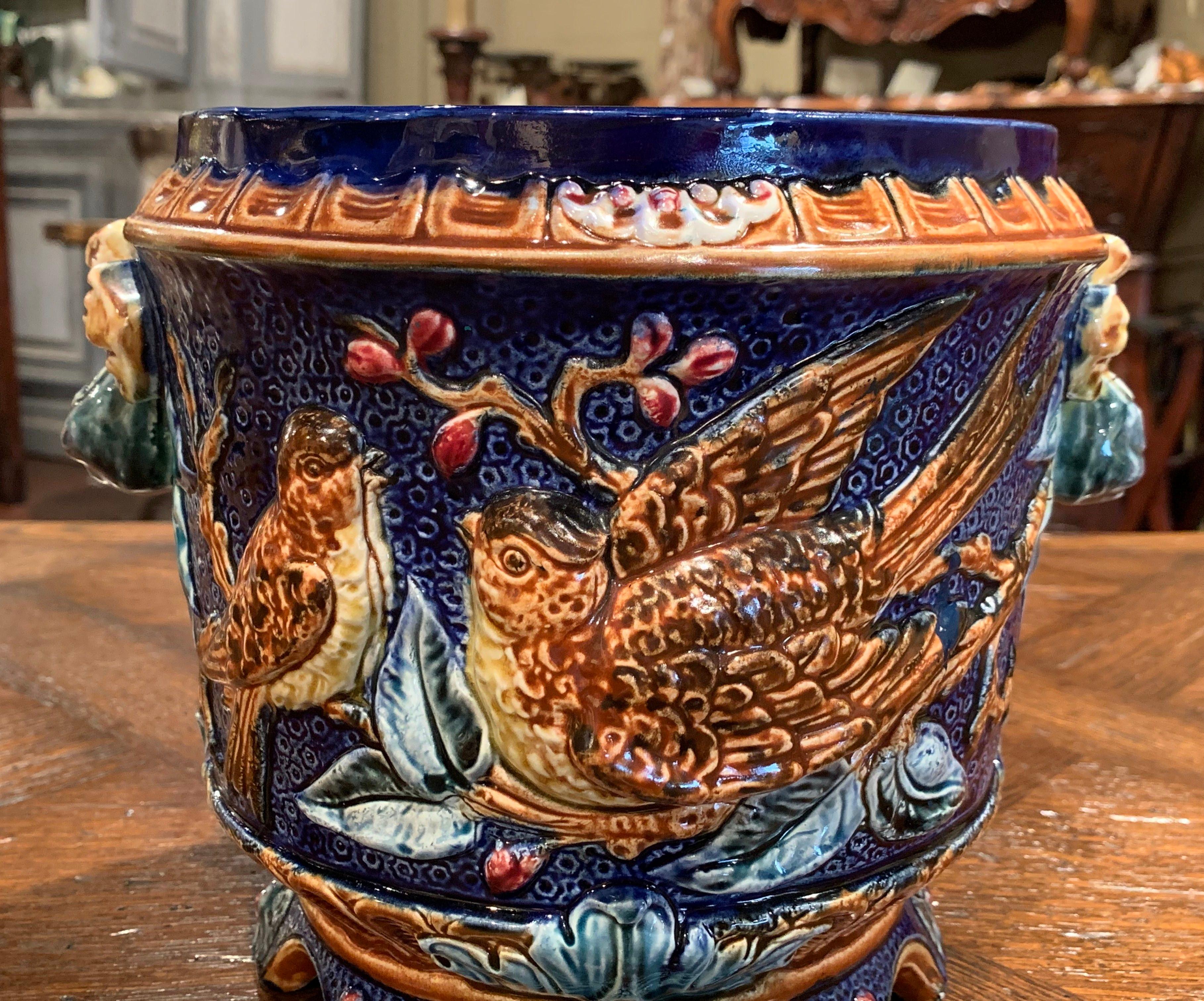 19th Century French Painted Ceramic Barbotine Cache Pot with Doves and Foliage In Excellent Condition In Dallas, TX