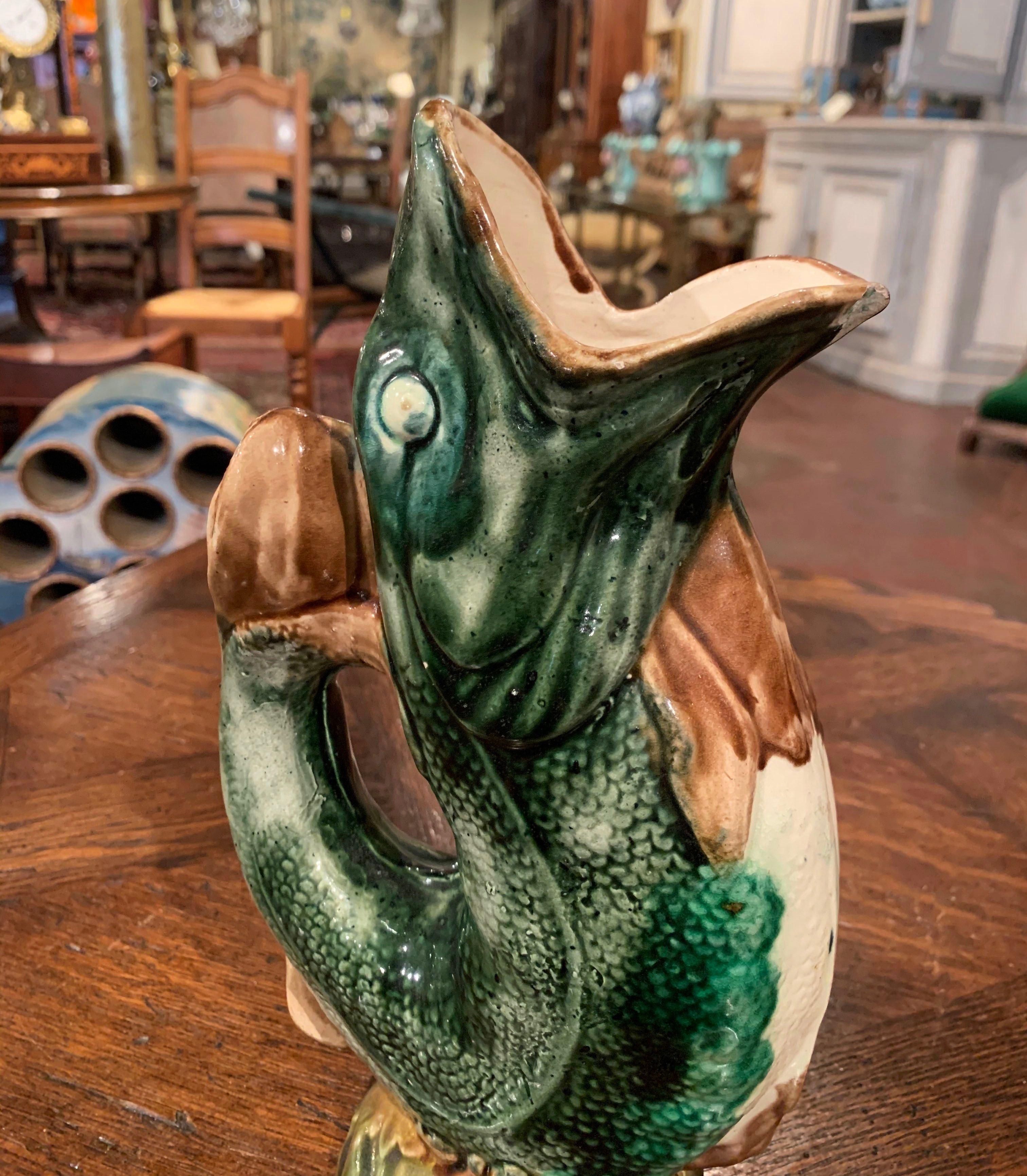 19th Century French Painted Ceramic Barbotine Fish Pitcher Onnaing Style In Excellent Condition For Sale In Dallas, TX