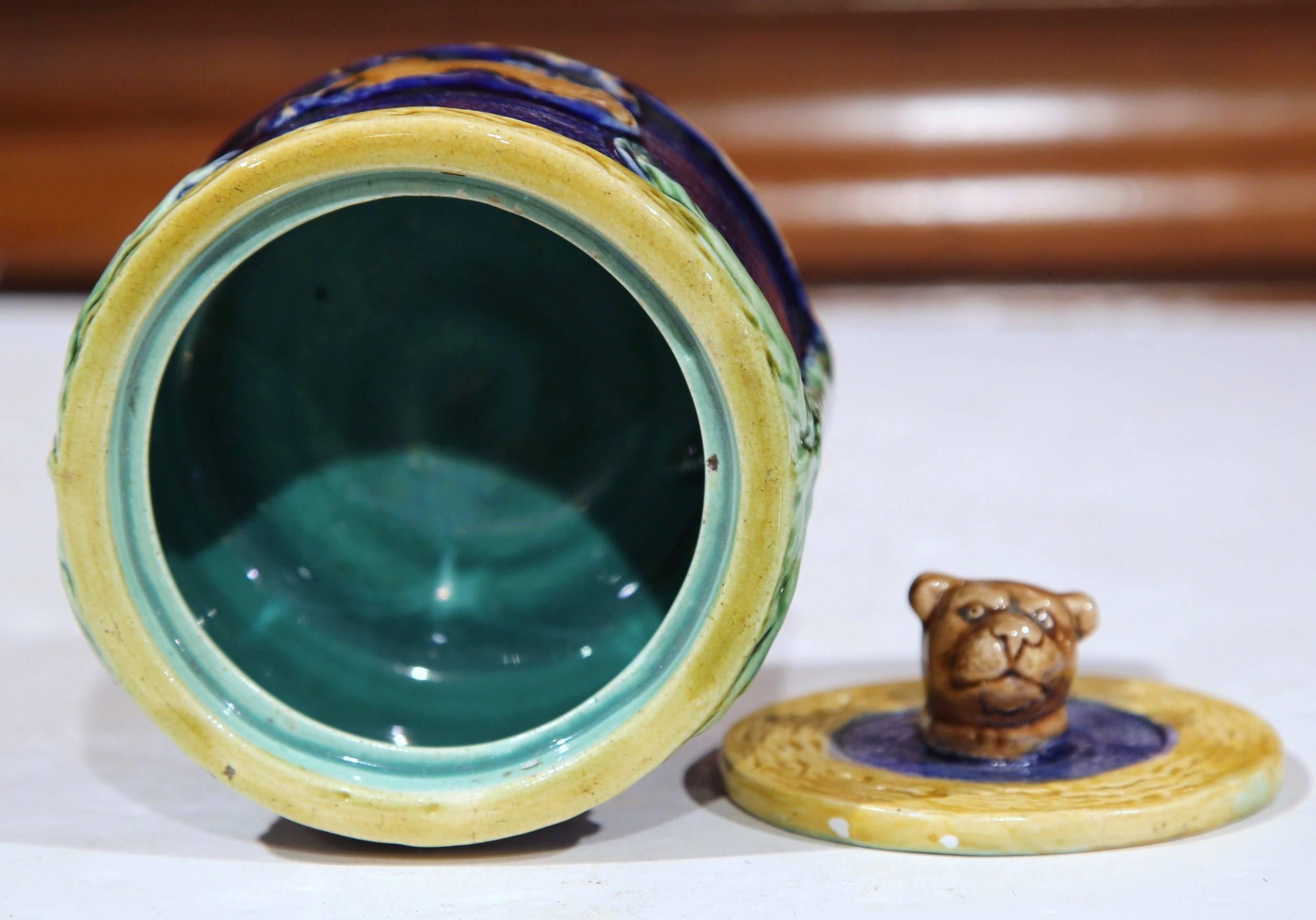 Ceramica Zuccheriera Barbotine in ceramica dipinta del XIX secolo con coperchio e decorazioni di mucca in vendita