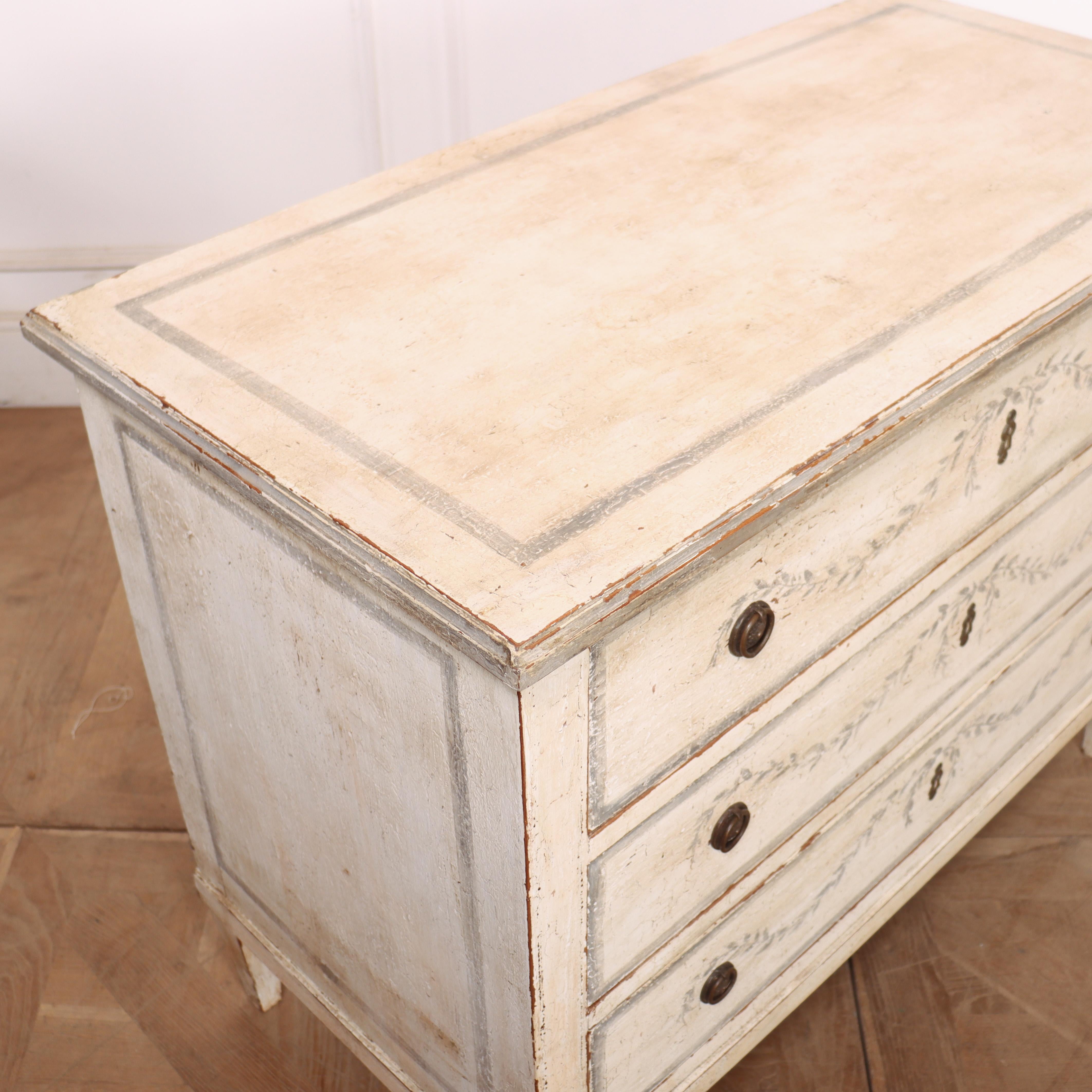 Commode dipinta francese del XIX secolo in vendita 5