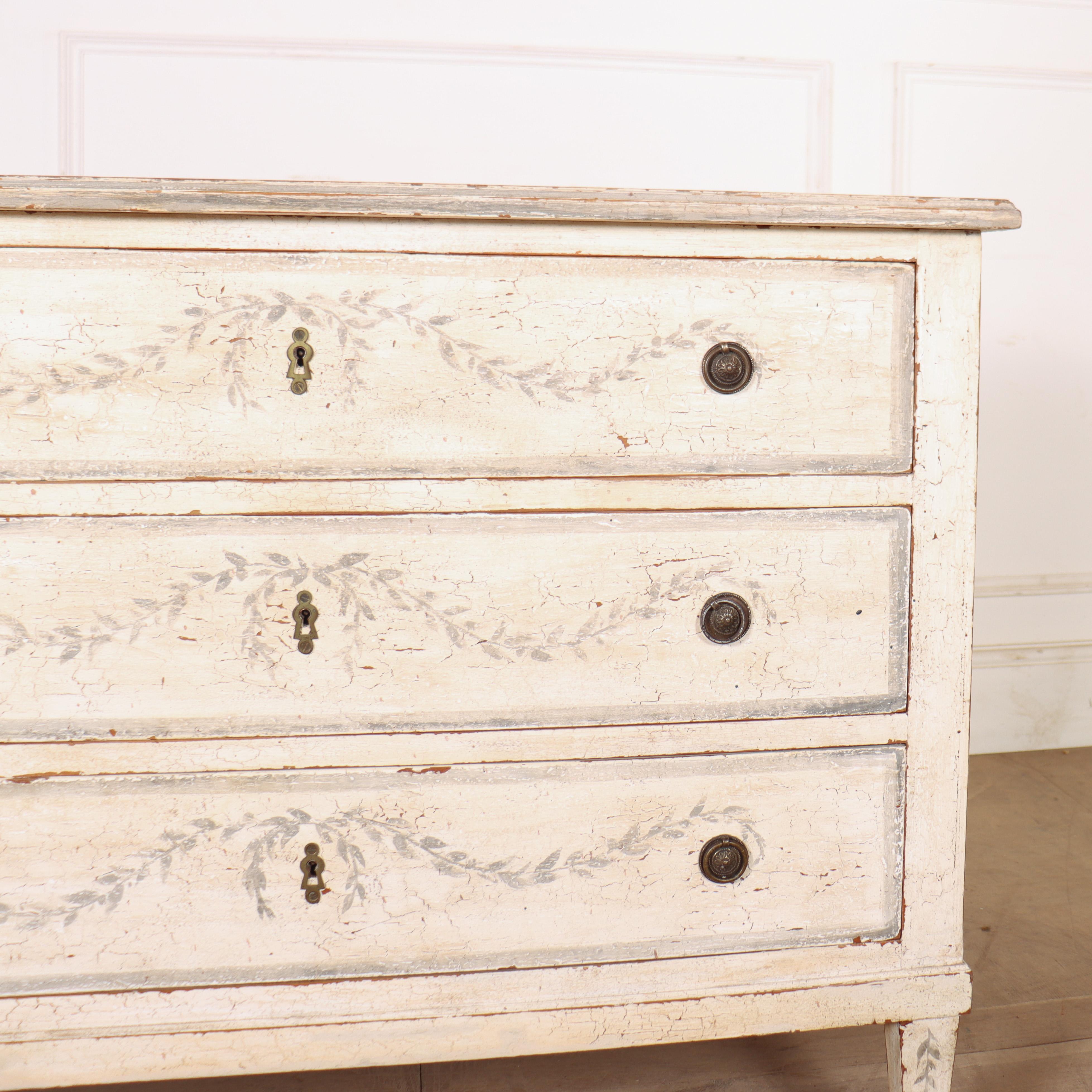 Commode dipinta francese del XIX secolo In condizioni buone in vendita a Leamington Spa, Warwickshire
