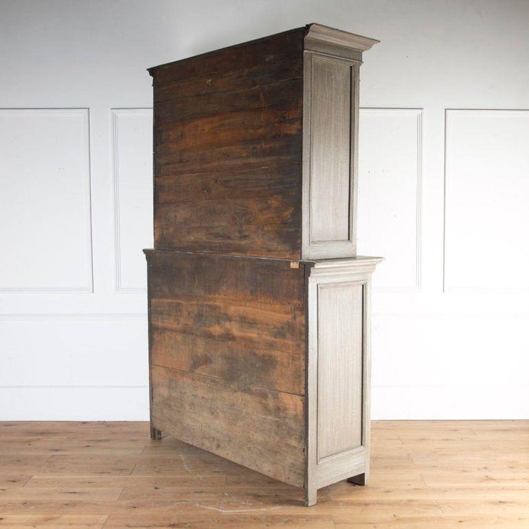 Country Credenza francese del XIX secolo dipinta in vendita