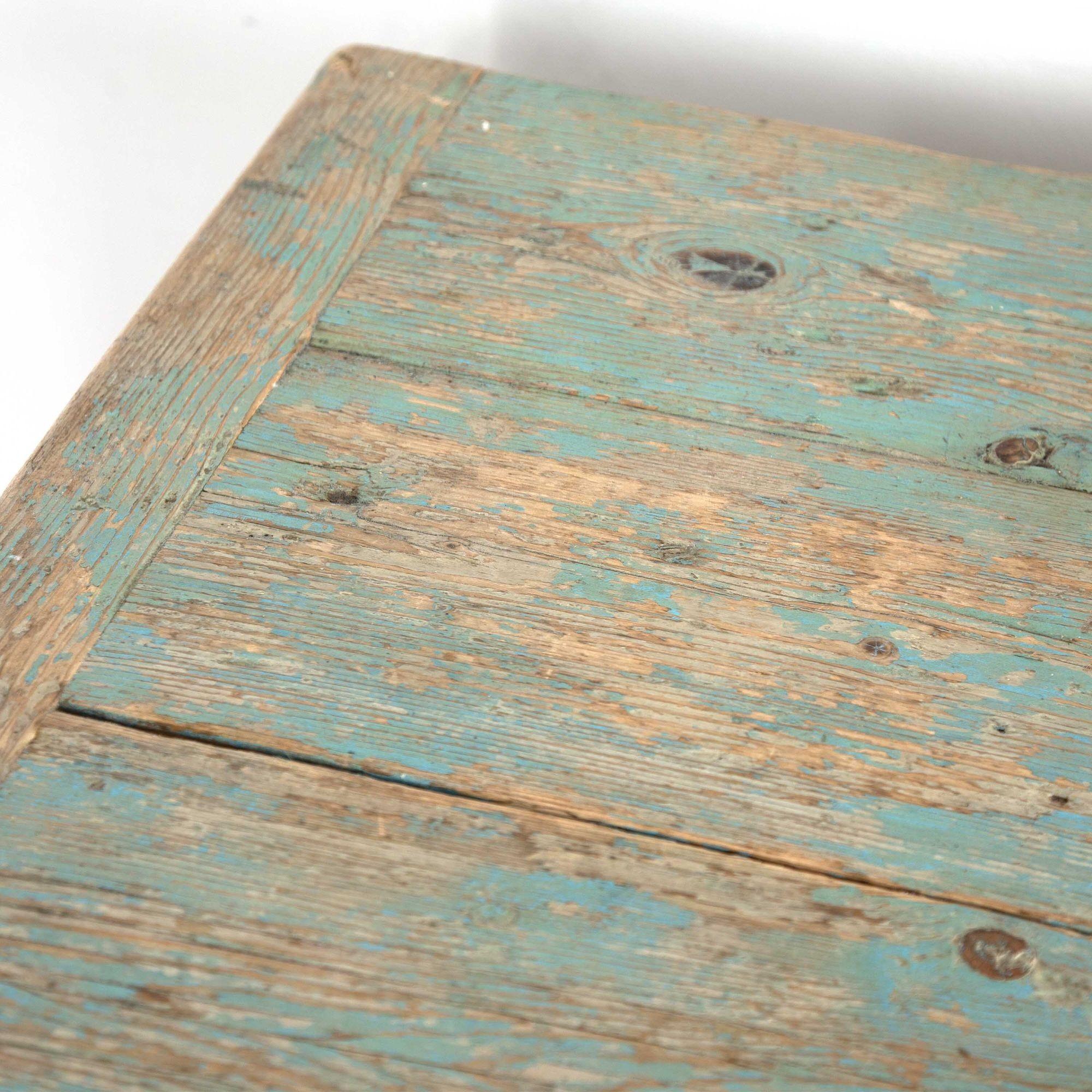 19th Century French Painted Farmhouse Table For Sale 3