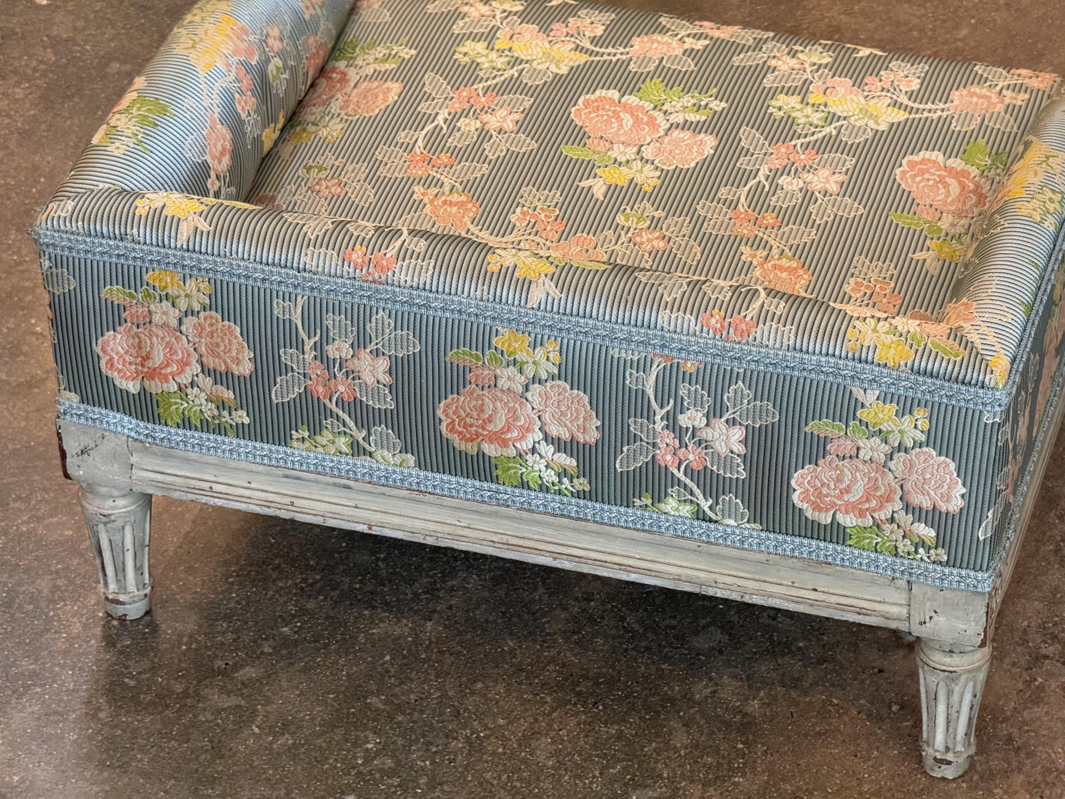 Französischer bemalter Fußhocker des 19. Jahrhunderts im Angebot 3
