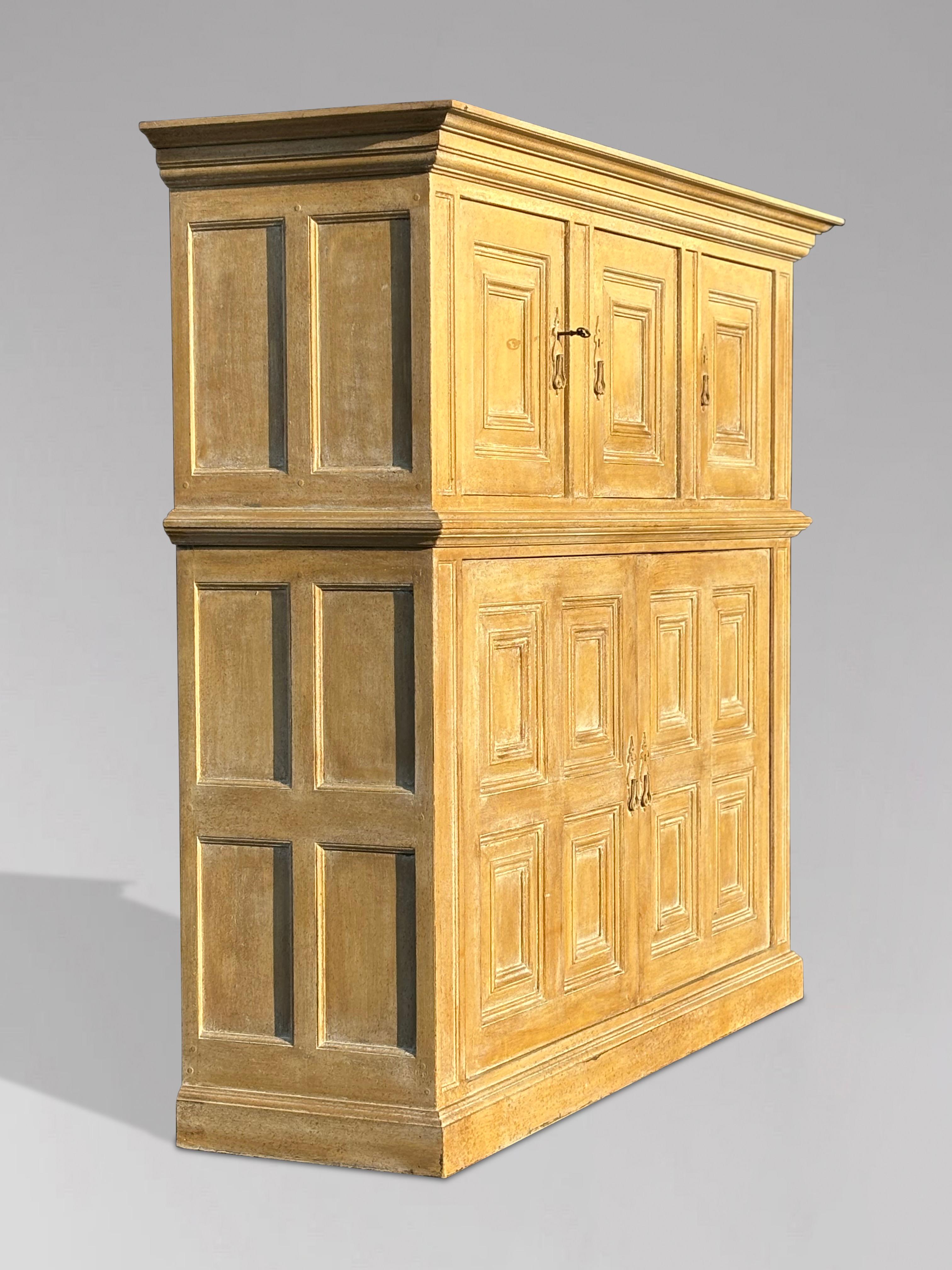 Credenza della governante dipinta francese del XIX secolo In condizioni buone in vendita a Petworth,West Sussex, GB