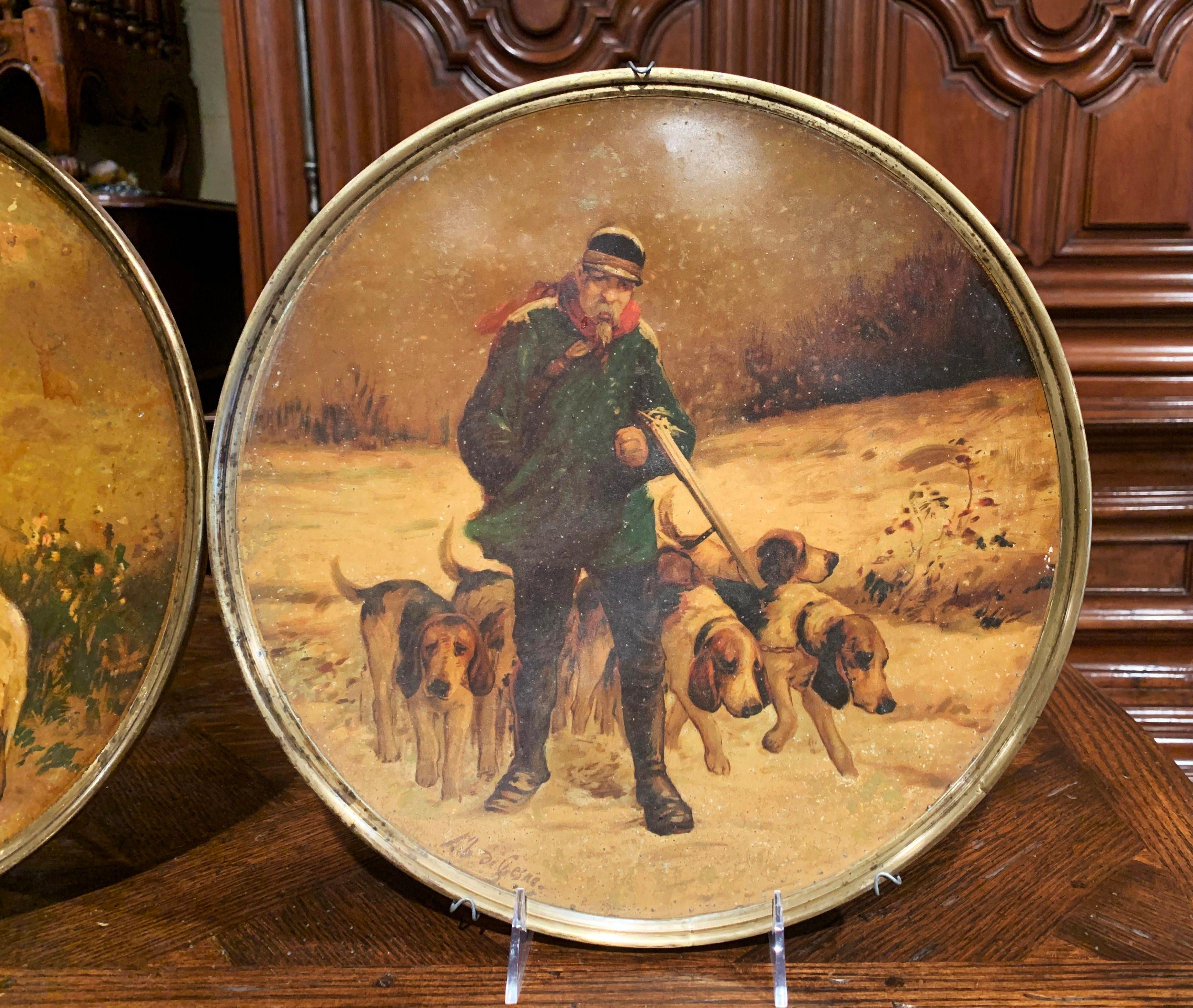 Hand-Painted 19th Century French Painted Hunt Scene Tole Wall Plates Signed A. de Gesne, Pair For Sale
