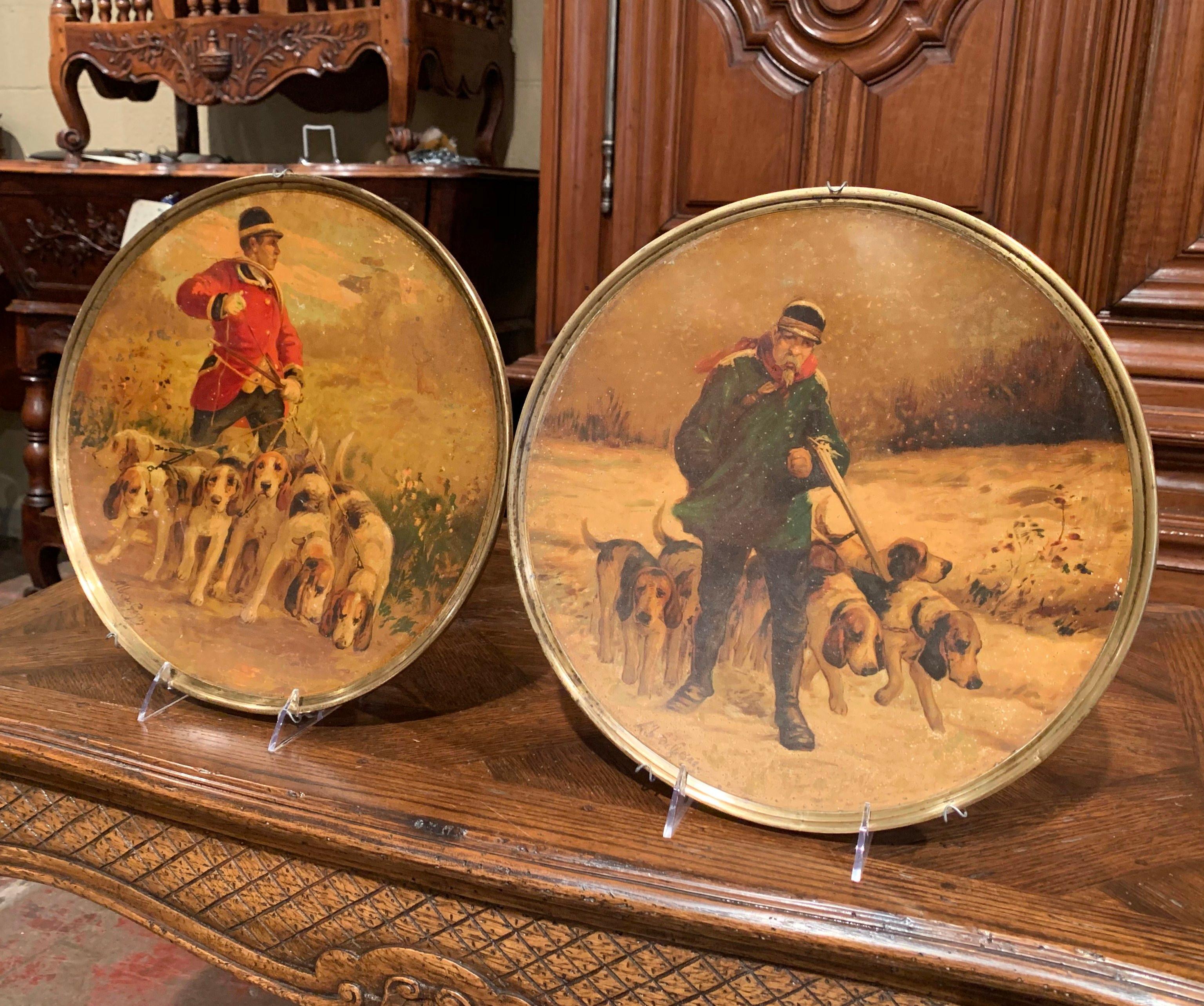 Hand-Painted 19th Century French Painted Hunt Scene Tole Wall Plates Signed A. de Gesne, Pair For Sale