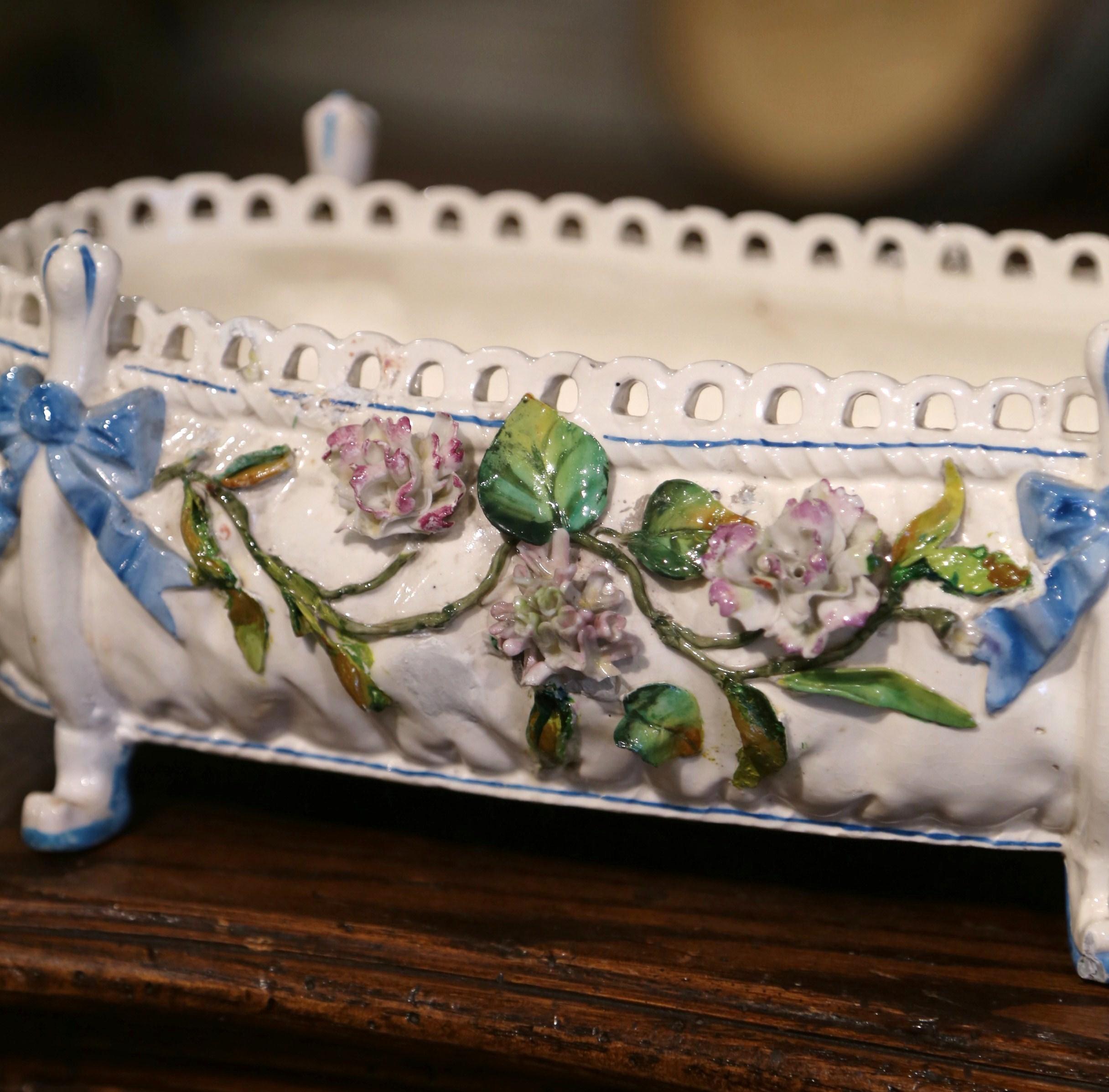 19th Century French Painted Porcelain Barbotine Jardiniere with Floral Motifs For Sale 1