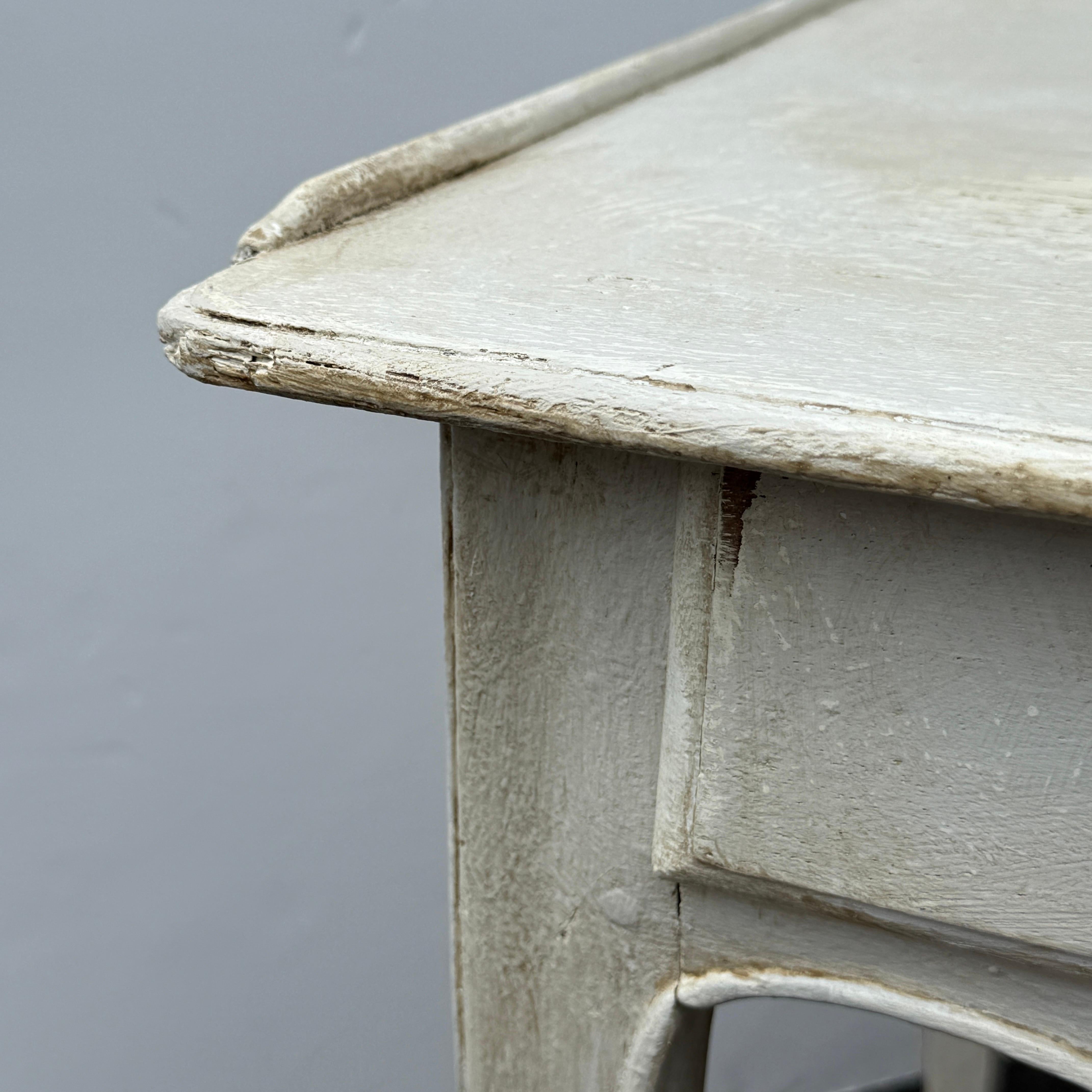Tavolino rettangolare da sala dipinto del XIX secolo francese Scrivania con cassetto in vendita 7
