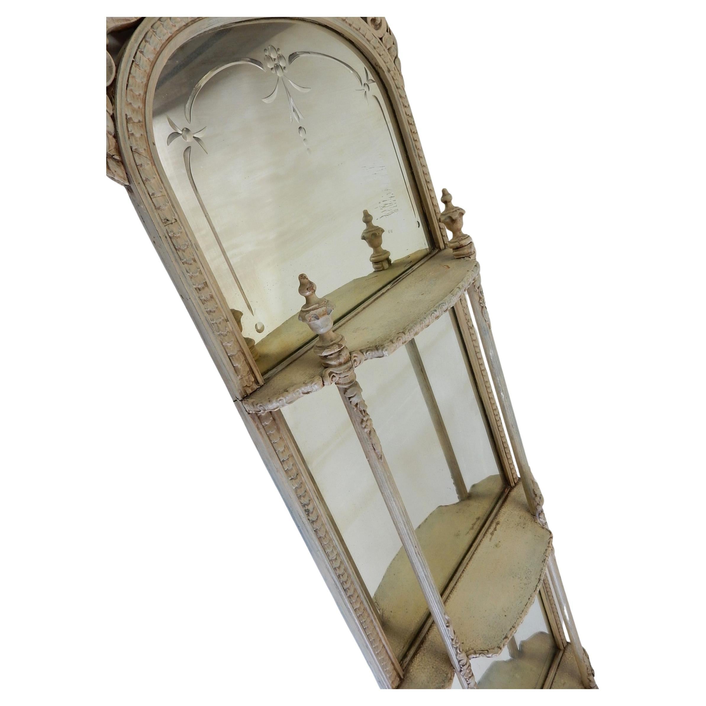 Miroir Trumeau à étagères du 19ème siècle peint en France en vente 1