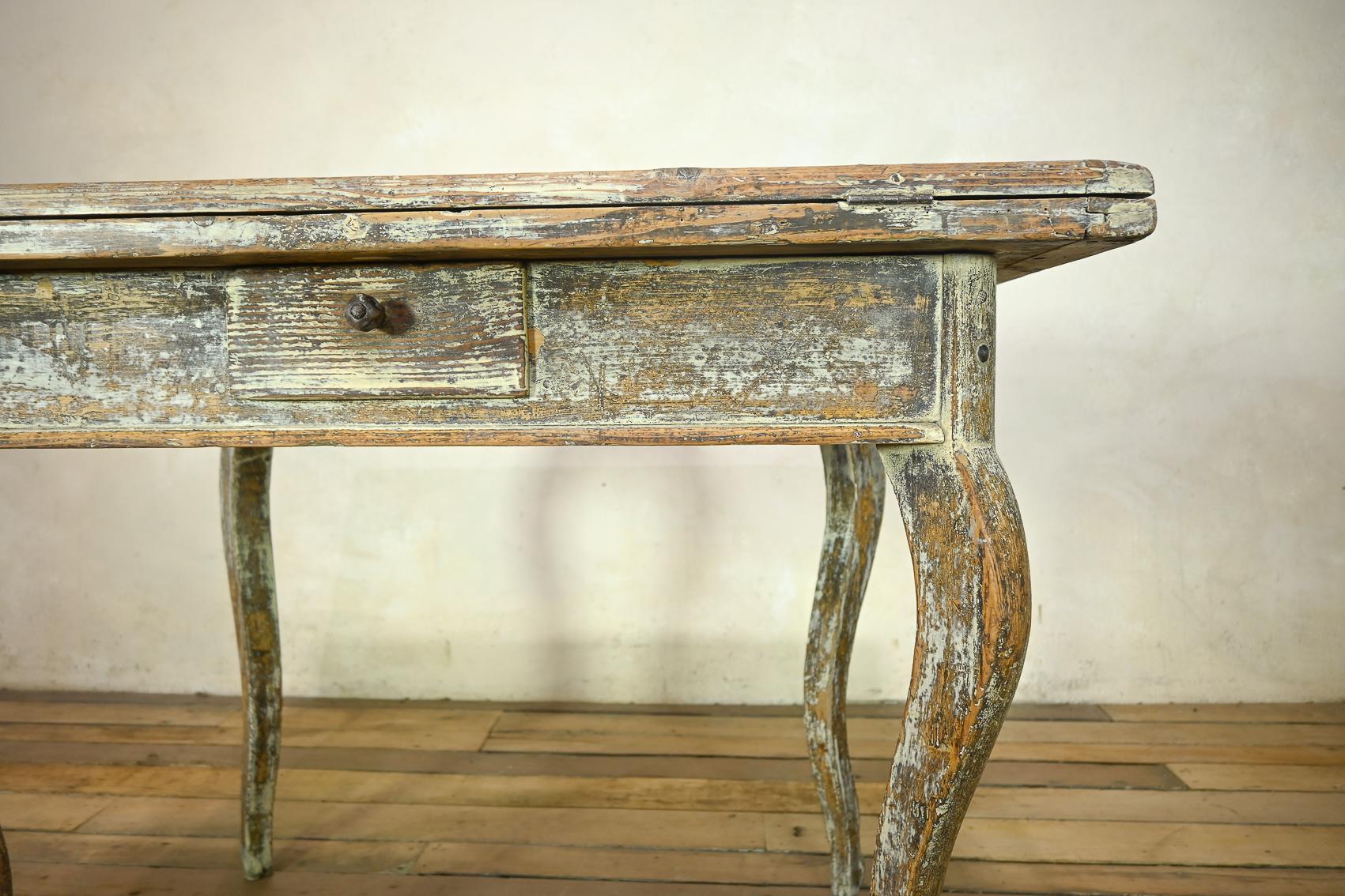19th Century French Painted Swivel Top Dining Table For Sale 6