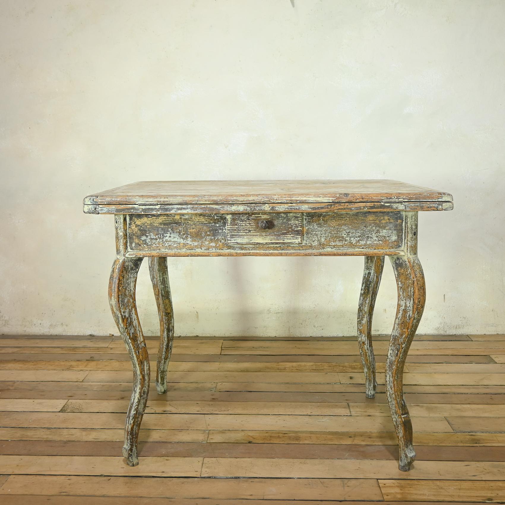 19th Century French Painted Swivel Top Dining Table For Sale 7