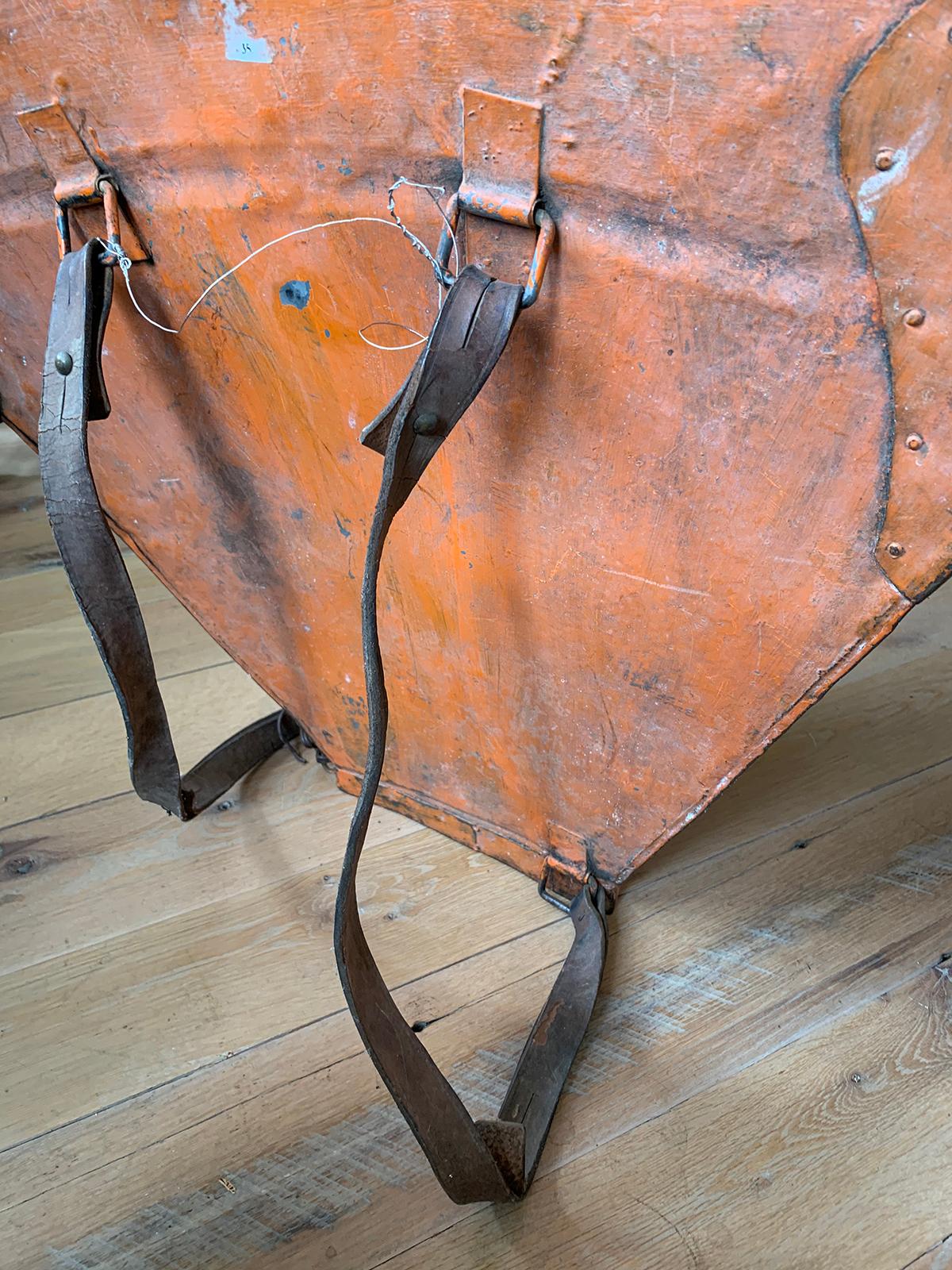 19th Century French Painted Tole Grape Harvest Basket In Good Condition For Sale In Atlanta, GA