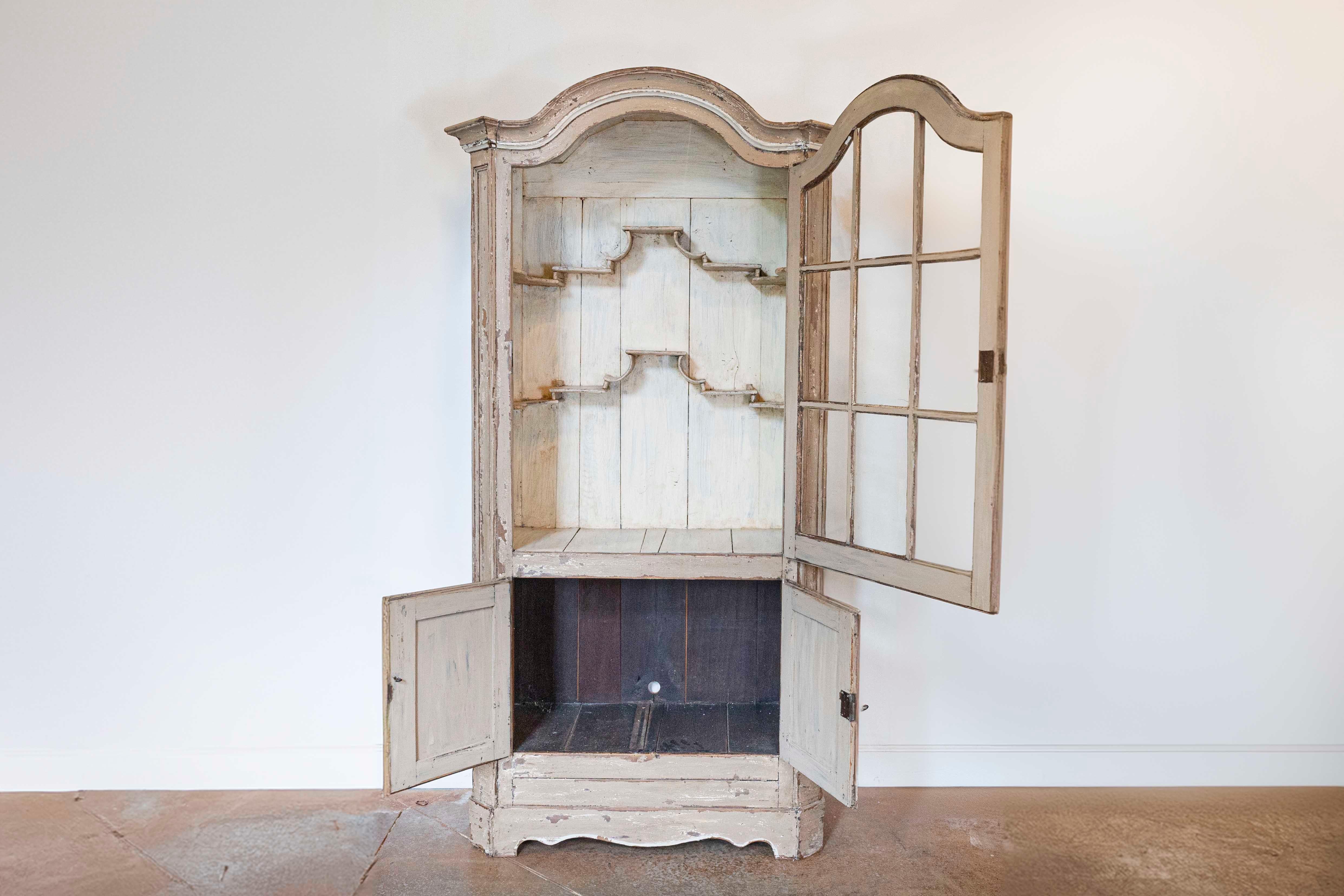 Carved 19th Century French Painted Vitrine Cabinet with Bonnet Top and Glass Door For Sale