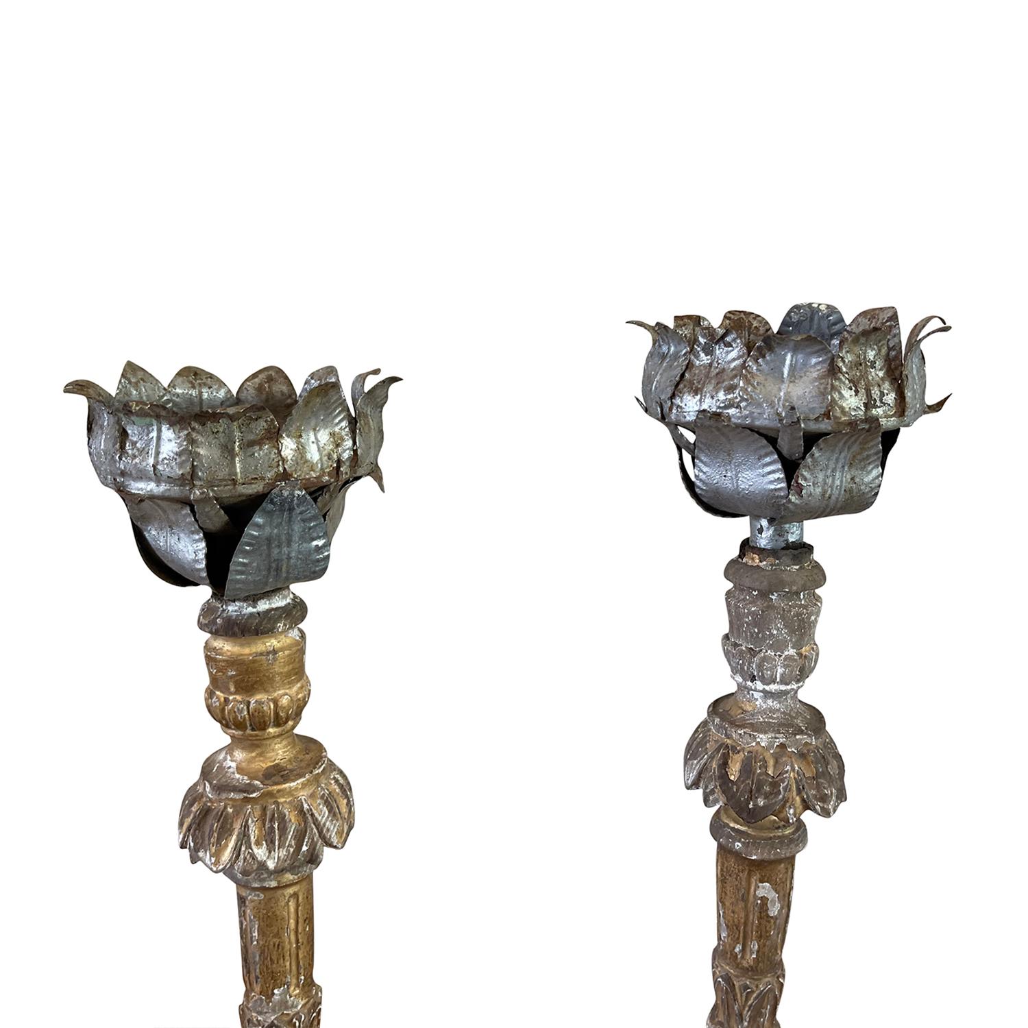 Hand-Crafted 19th Century French Pair of Antique Pinewood Candle Holders For Sale