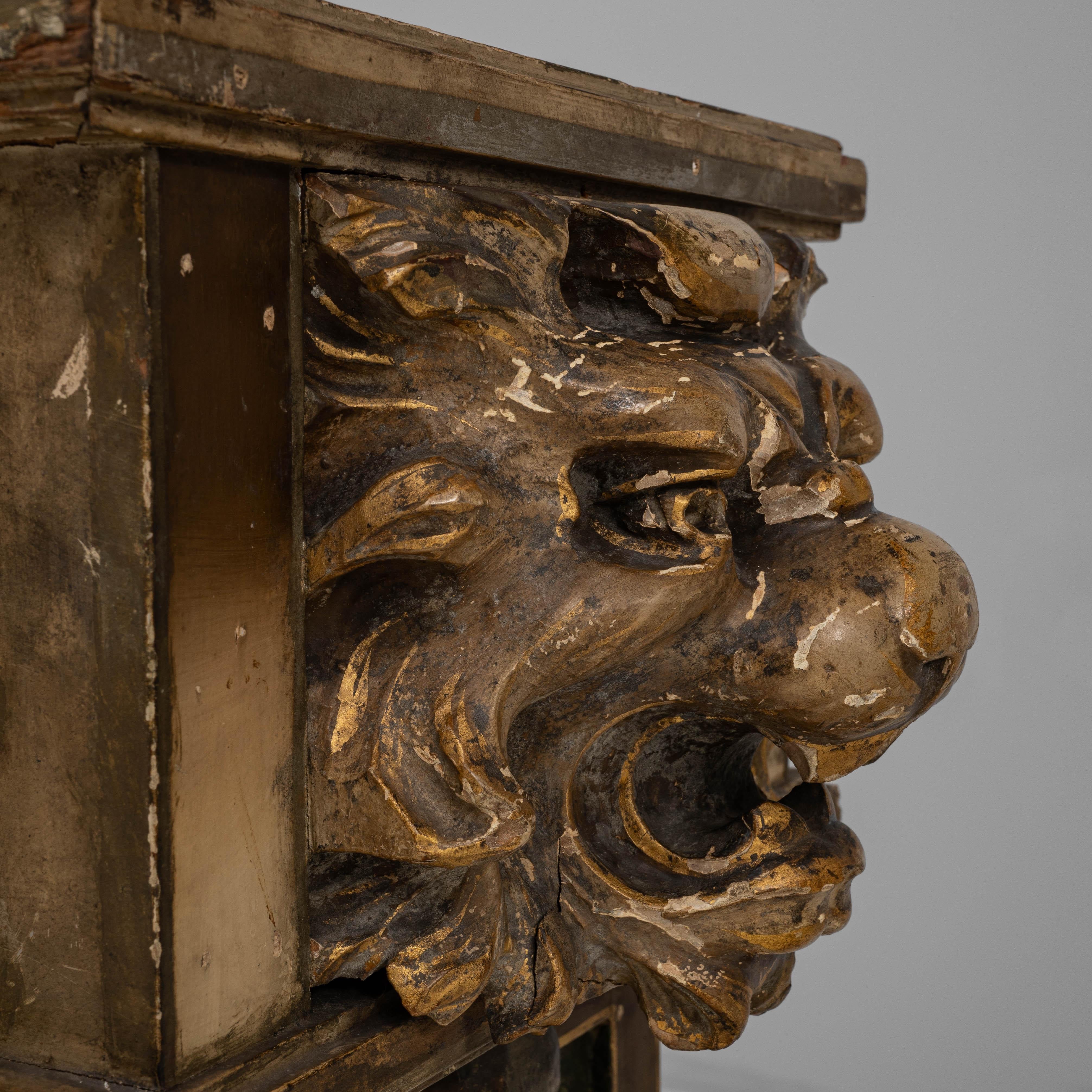 Coppia di lampade da terra in legno intagliato del XIX secolo francese in vendita 7