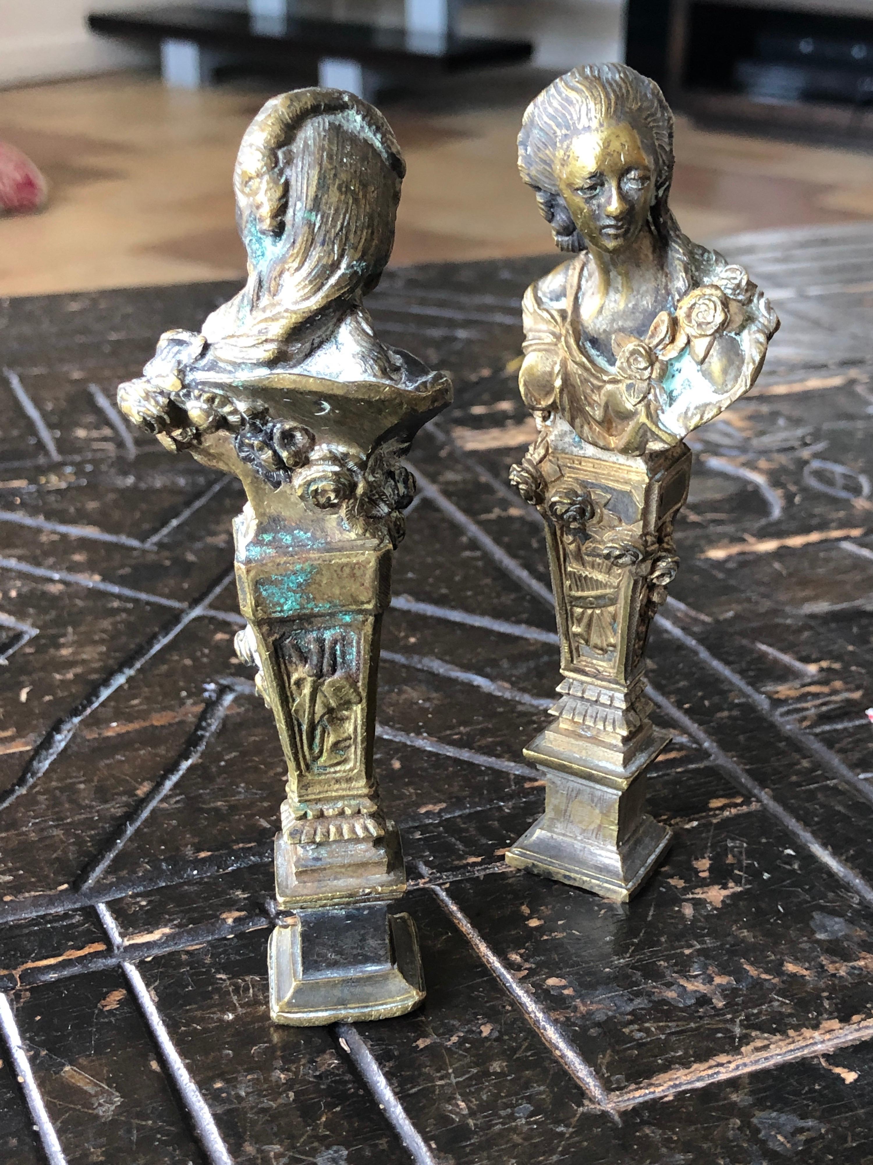 19th Century French Pair of Bronze Cachets Depicting Female Figures For Sale 2