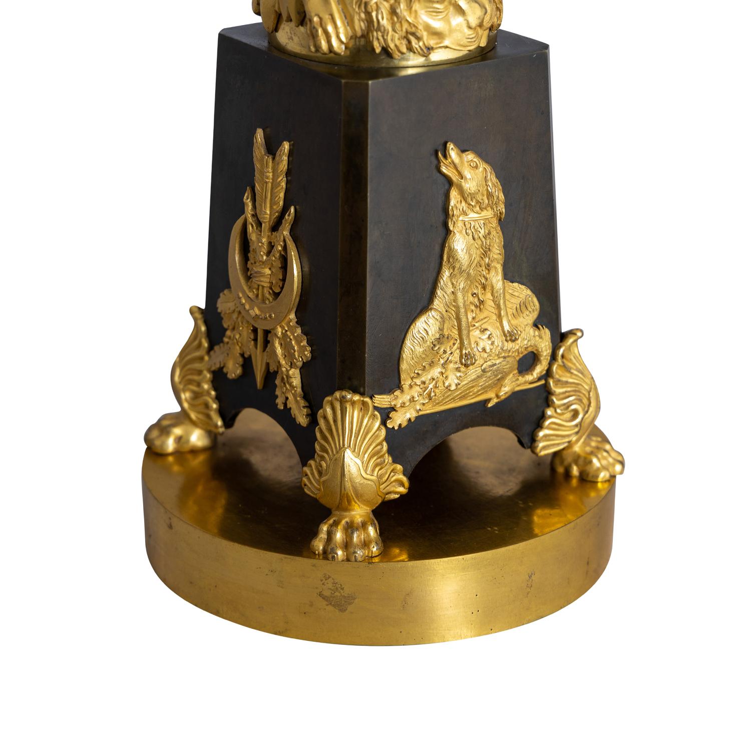 Paire de girandoles françaises en bronze du 19ème siècle attribuées à Friedrich Bergenfeld en vente 9