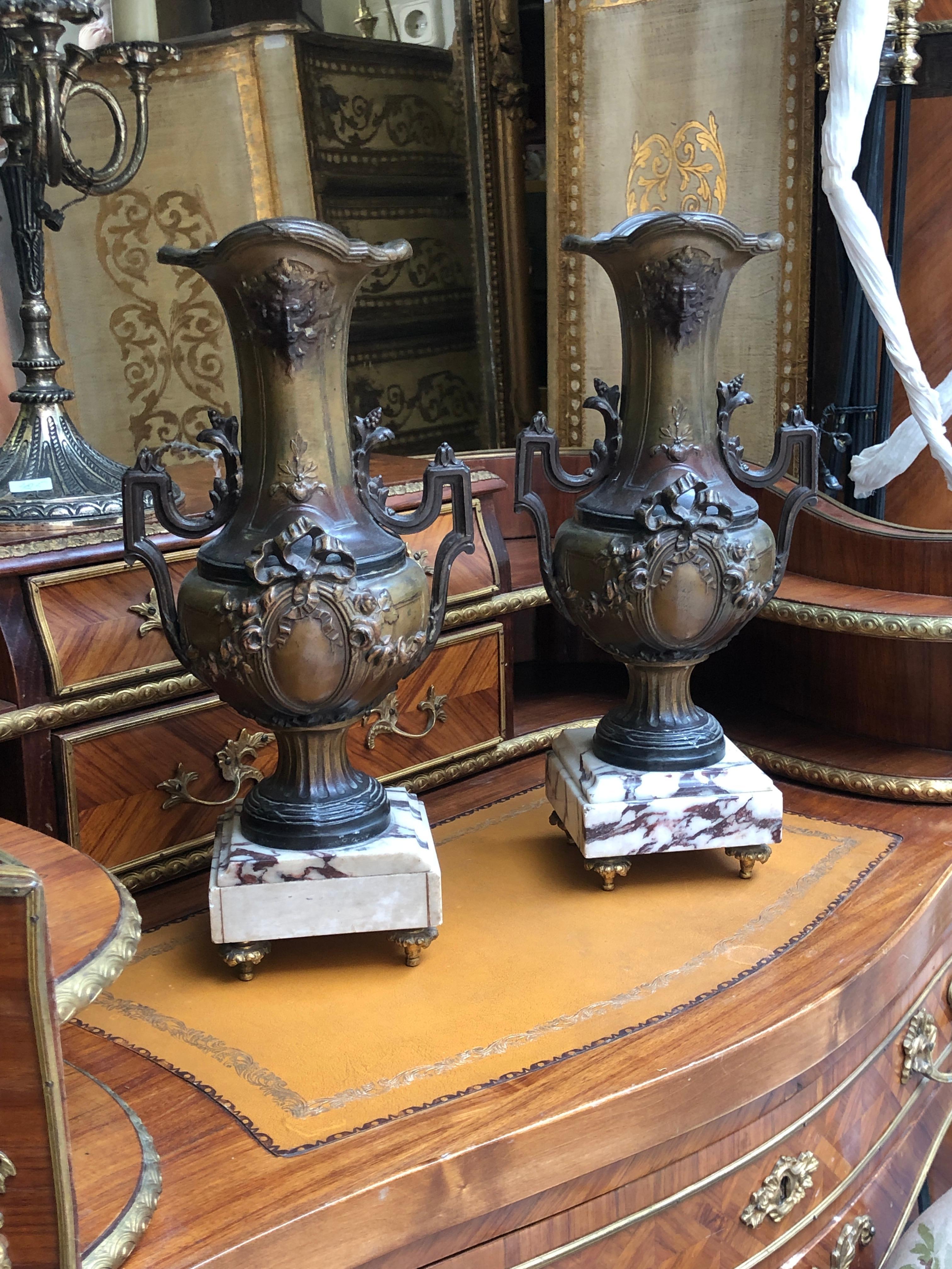 19th Century French Pair of Bronze Vases in Brown Patina on Marble Base For Sale 8