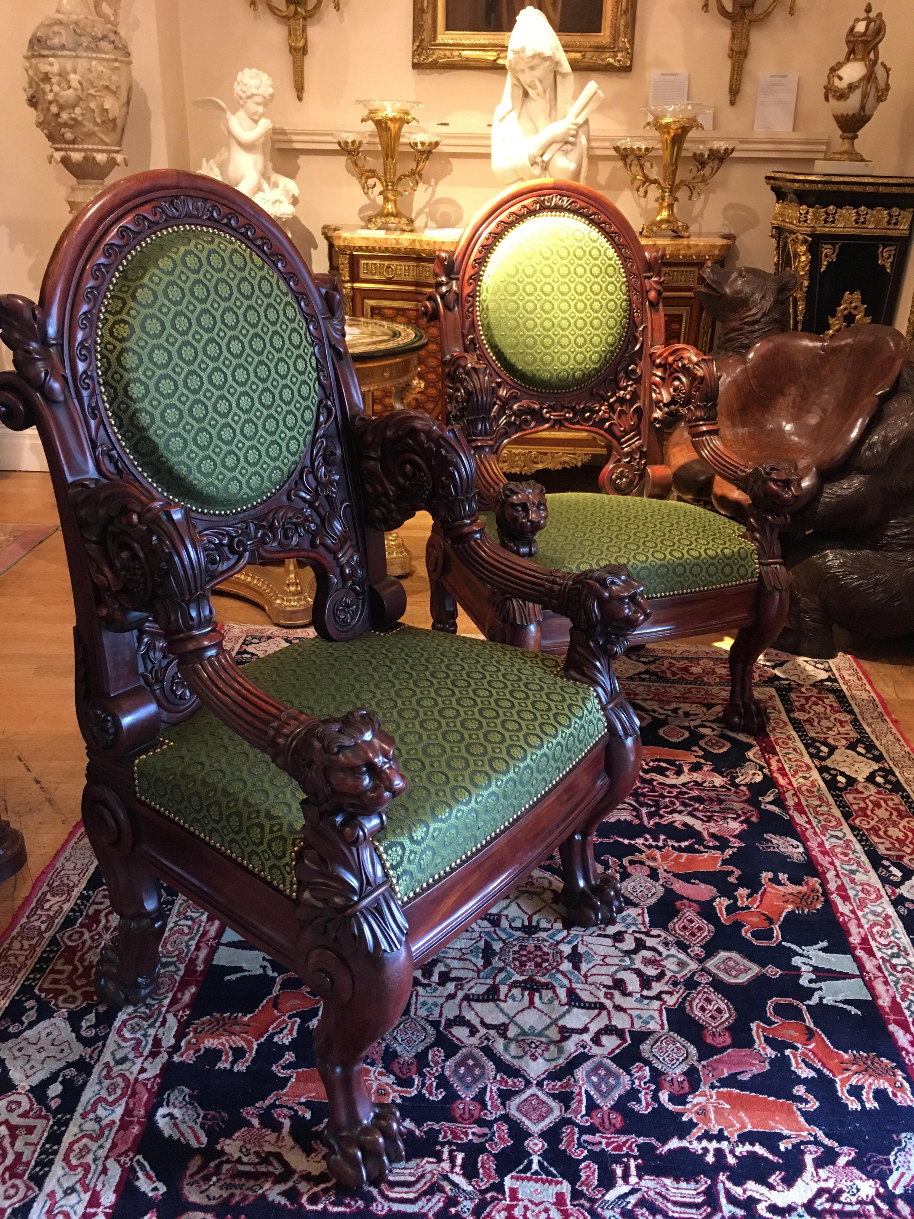 19th Century French Pair of Carved Mahogany and Green Horsehair Fabric Armchairs For Sale 7