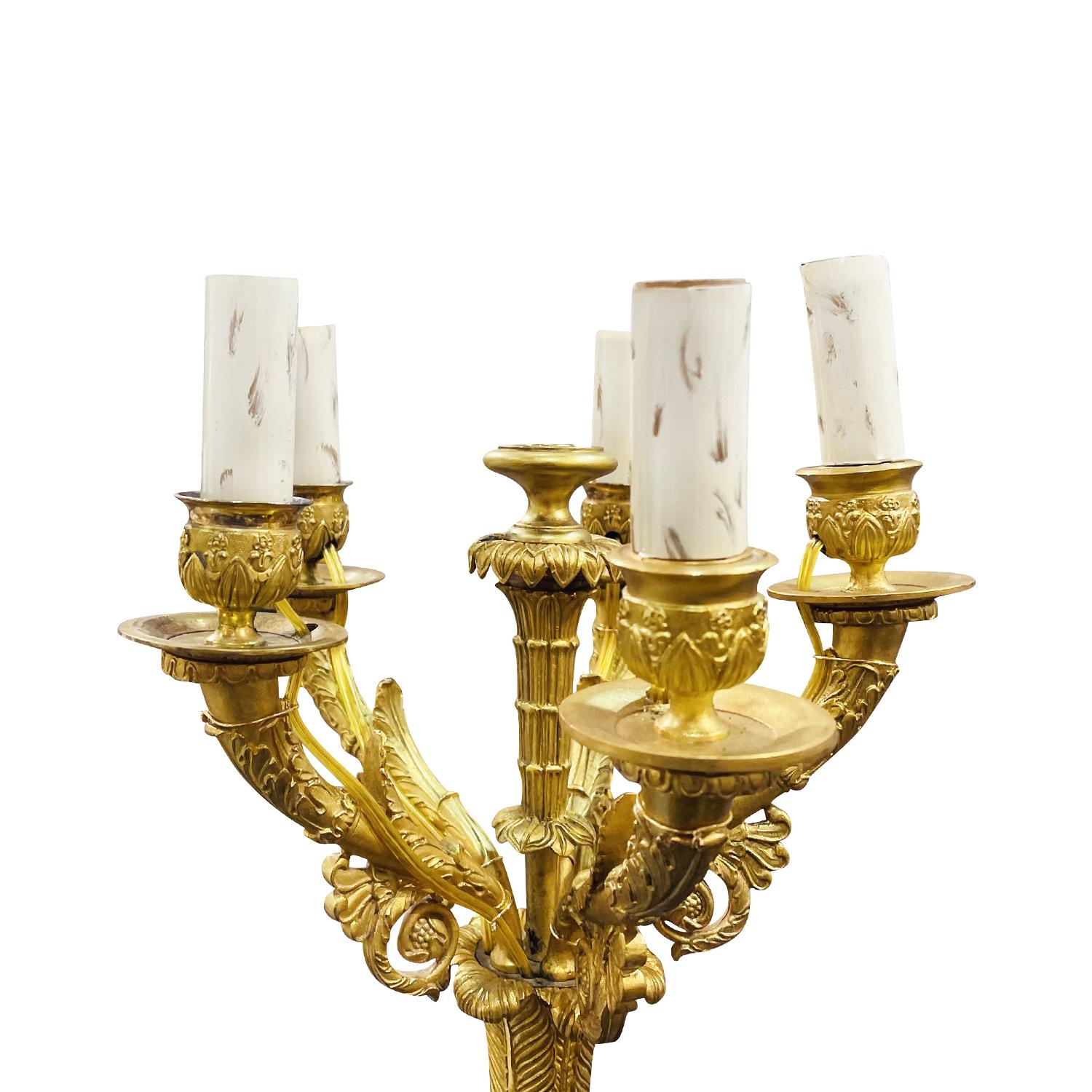 19th Century French Pair of Charles X Bronze Candle Holders - Antique Lights For Sale 1