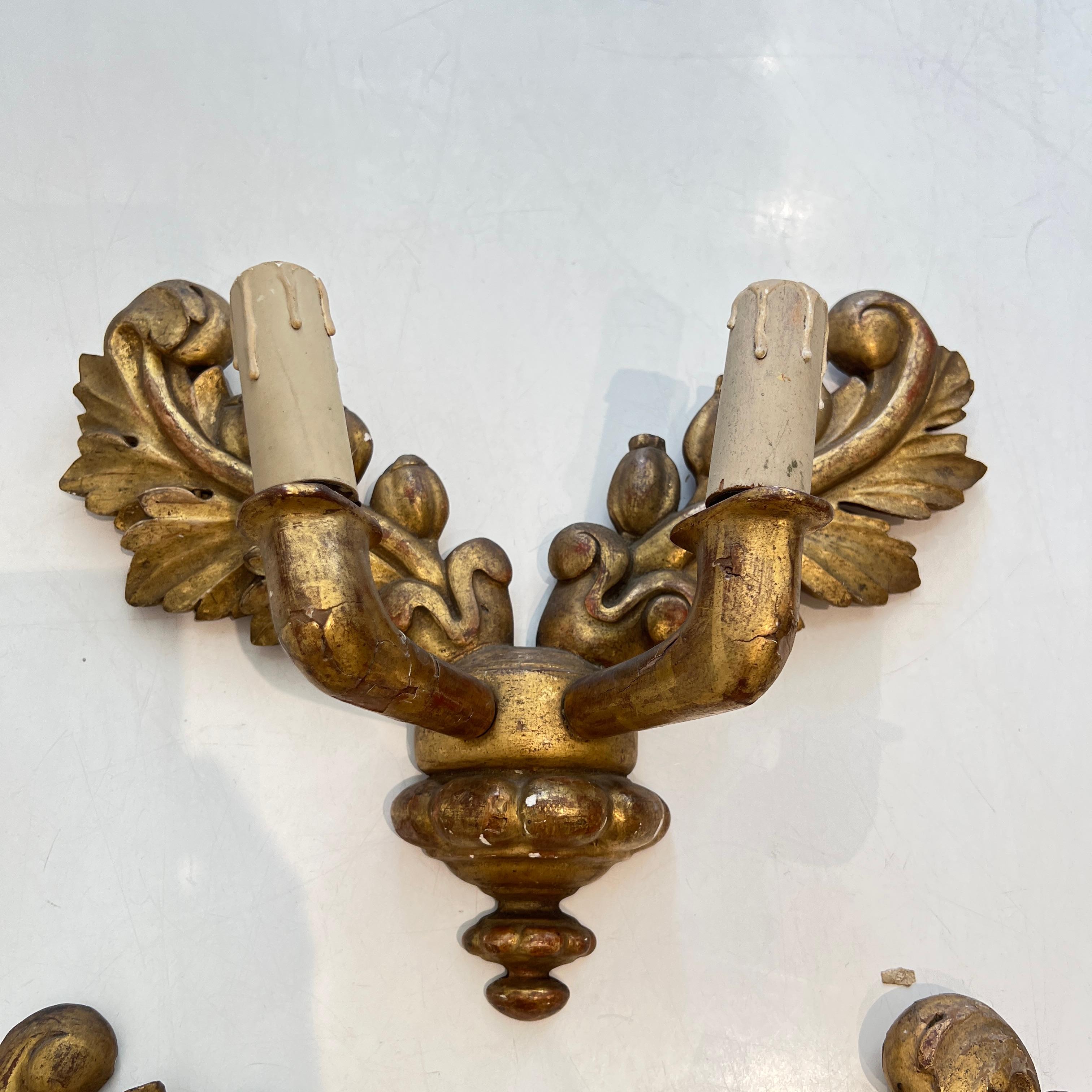19. Jahrhundert Französisch Paar Charles X vergoldet Wood Antique Sconces (Vergoldet) im Angebot