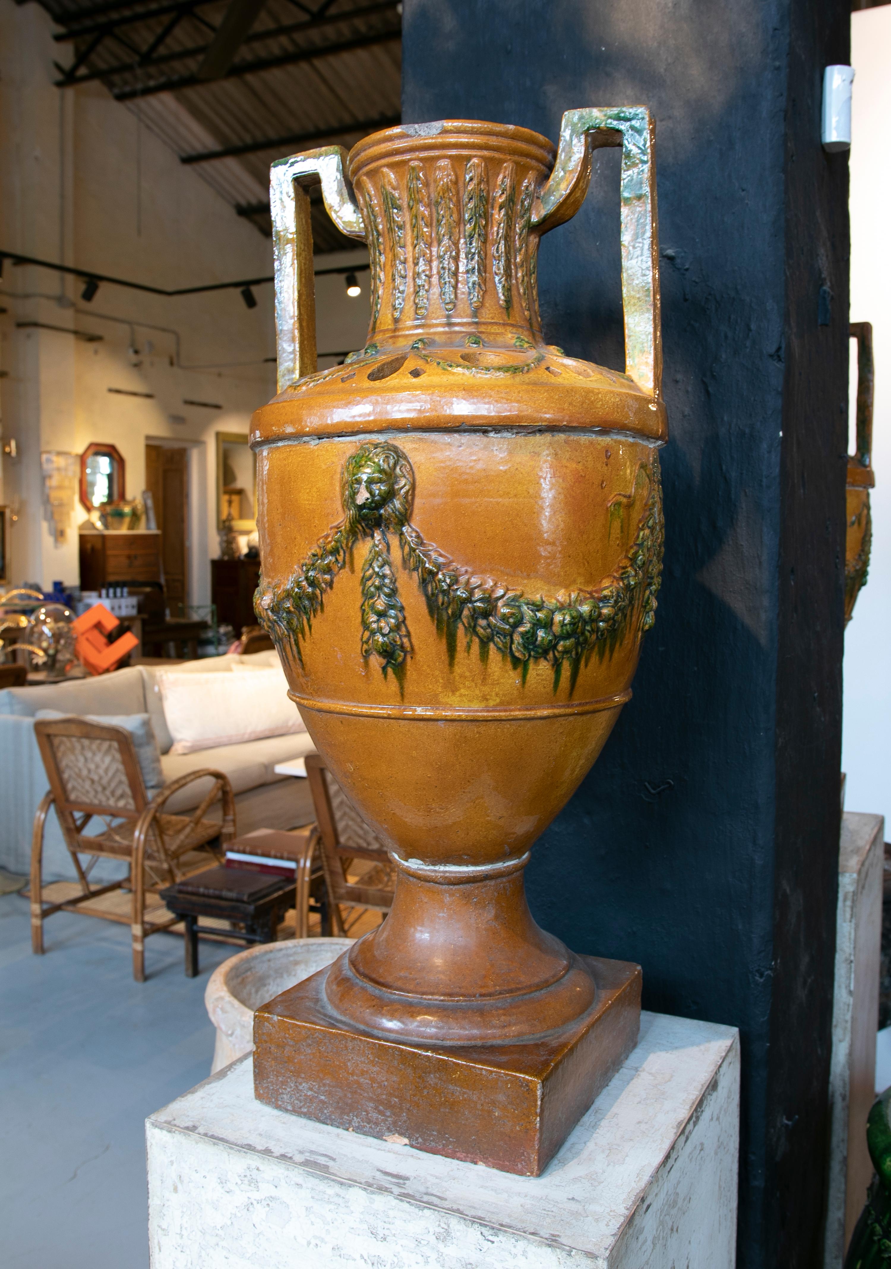 19th Century French Pair of Glazed Ceramic Vases with Handles and Garlands In Good Condition For Sale In Marbella, ES