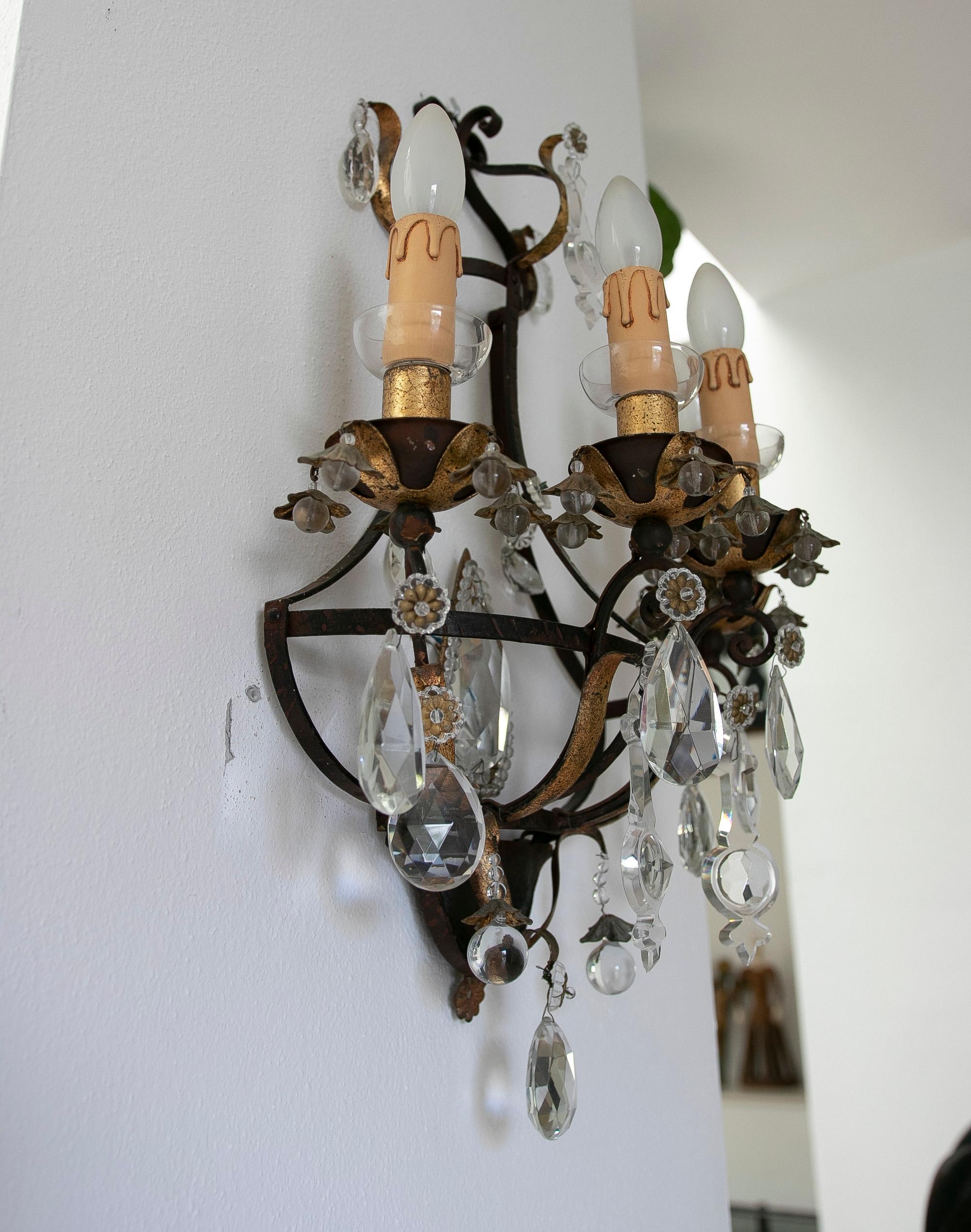 19th Century French Pair of Iron and Glass Wall Lights For Sale 9