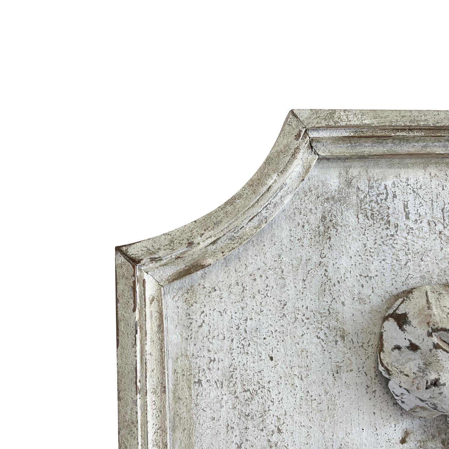 19th Century French Pair of Provincial Pinewood Wall Panels - Antique Reliefs In Good Condition For Sale In West Palm Beach, FL