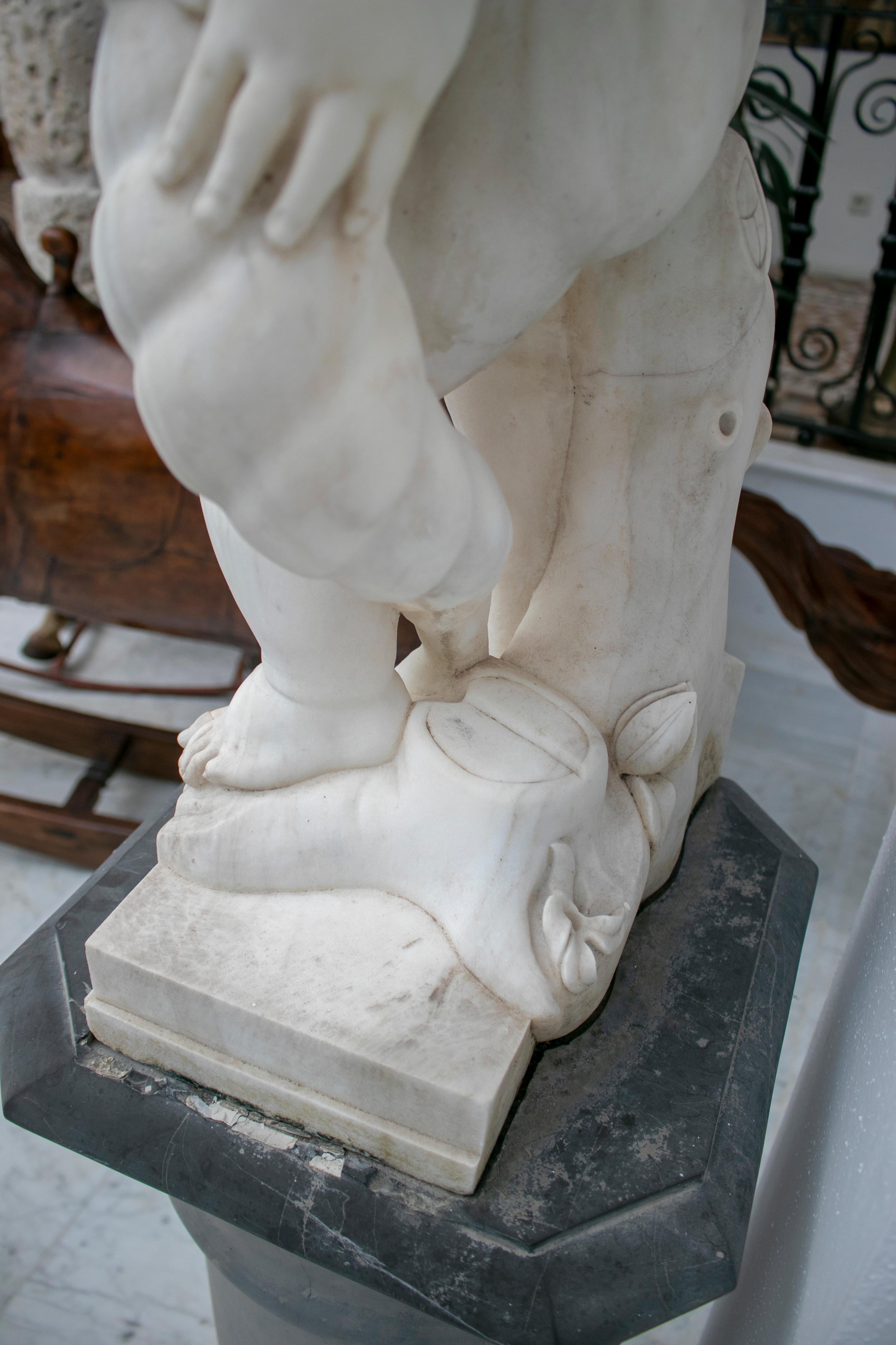 19th Century French Pair of White Carrara Marble Child Sculptures For Sale 5