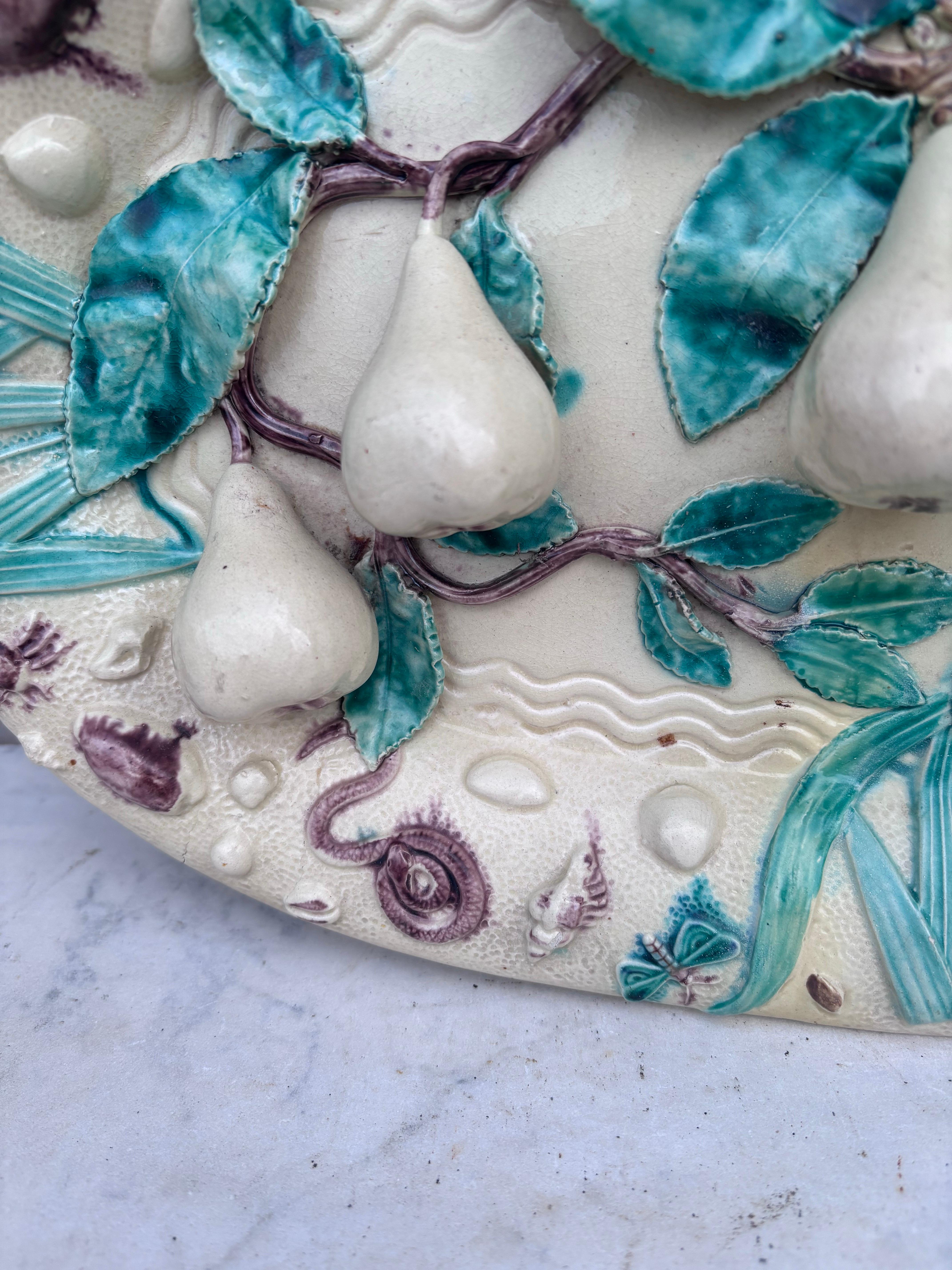 Rustic 19th Century French Palissy Majolica Platter Saint Honore Les Bains For Sale