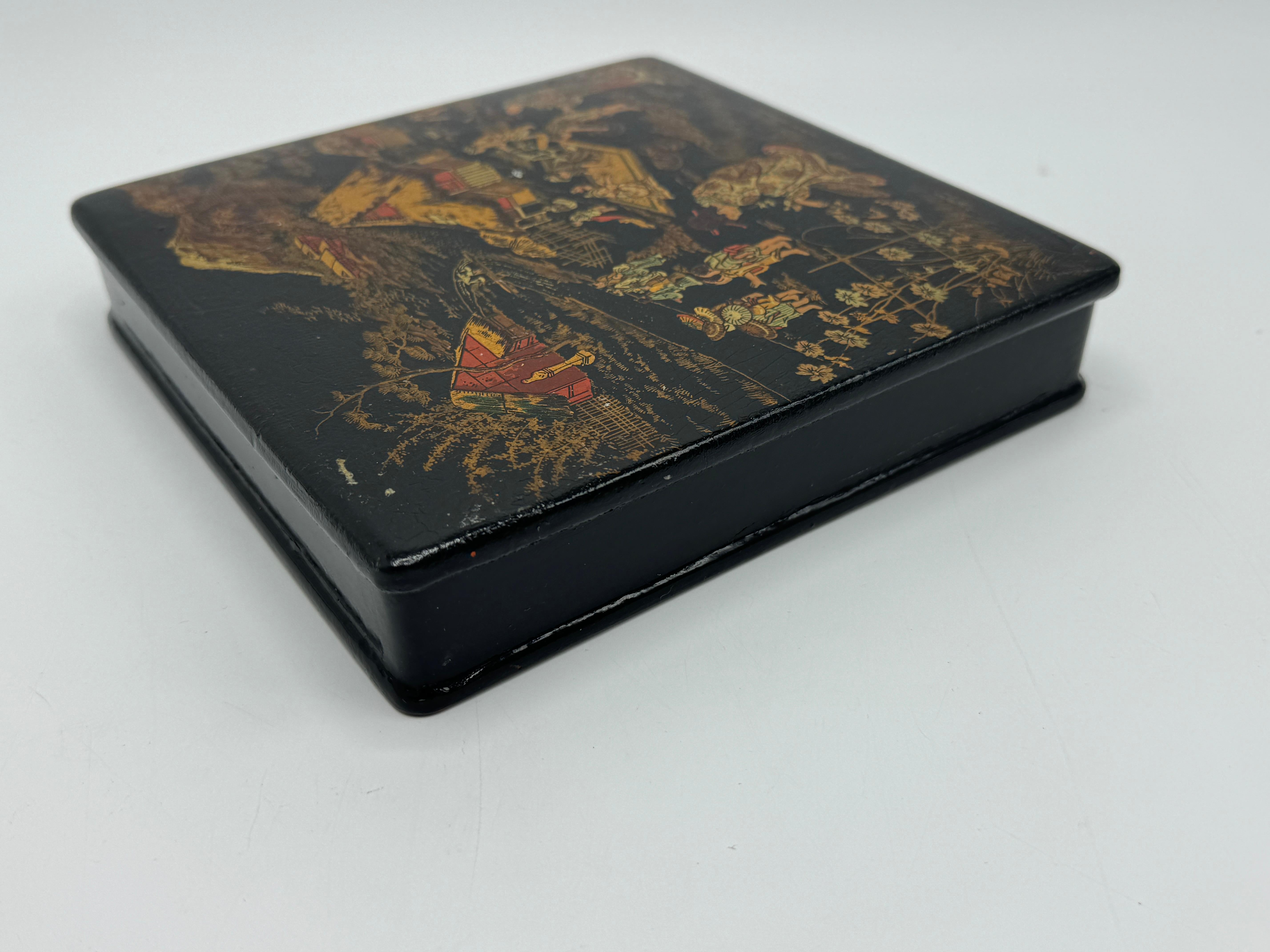 19th Century French Papier Mache Black, Red, and Gold Chinoiserie Box For Sale 1