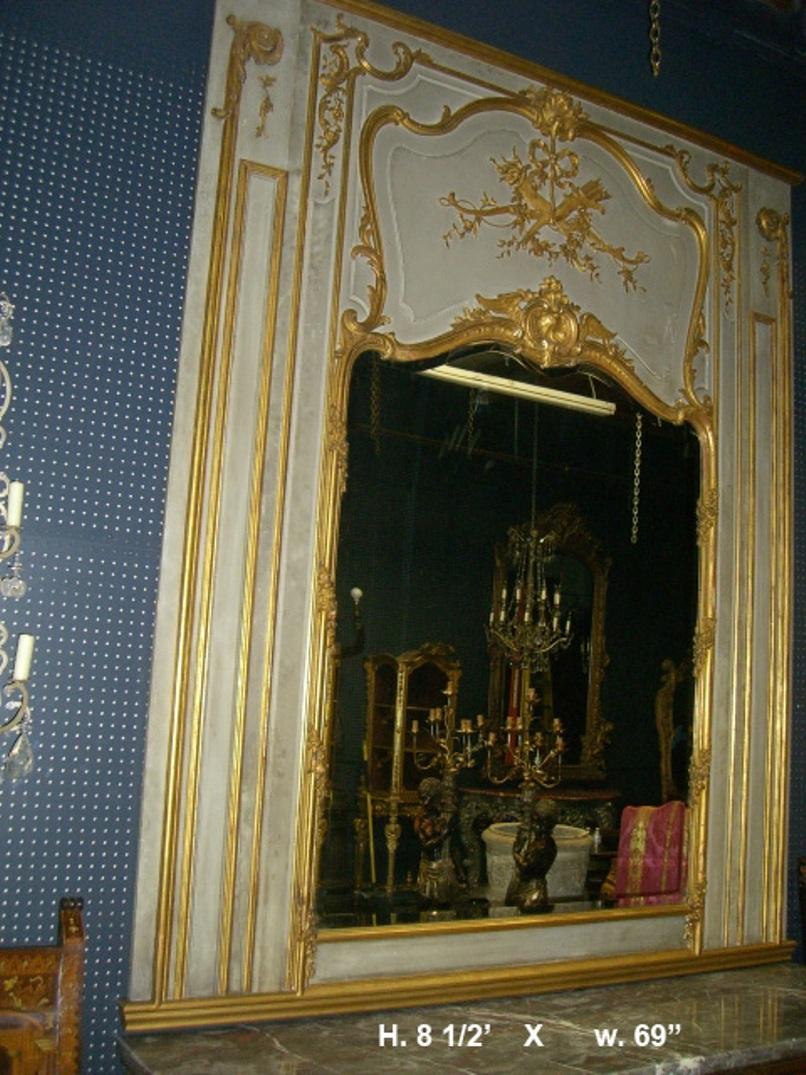 XIXe siècle Miroir français du 19ème siècle en or 23 carats à feuilles dorées en vente