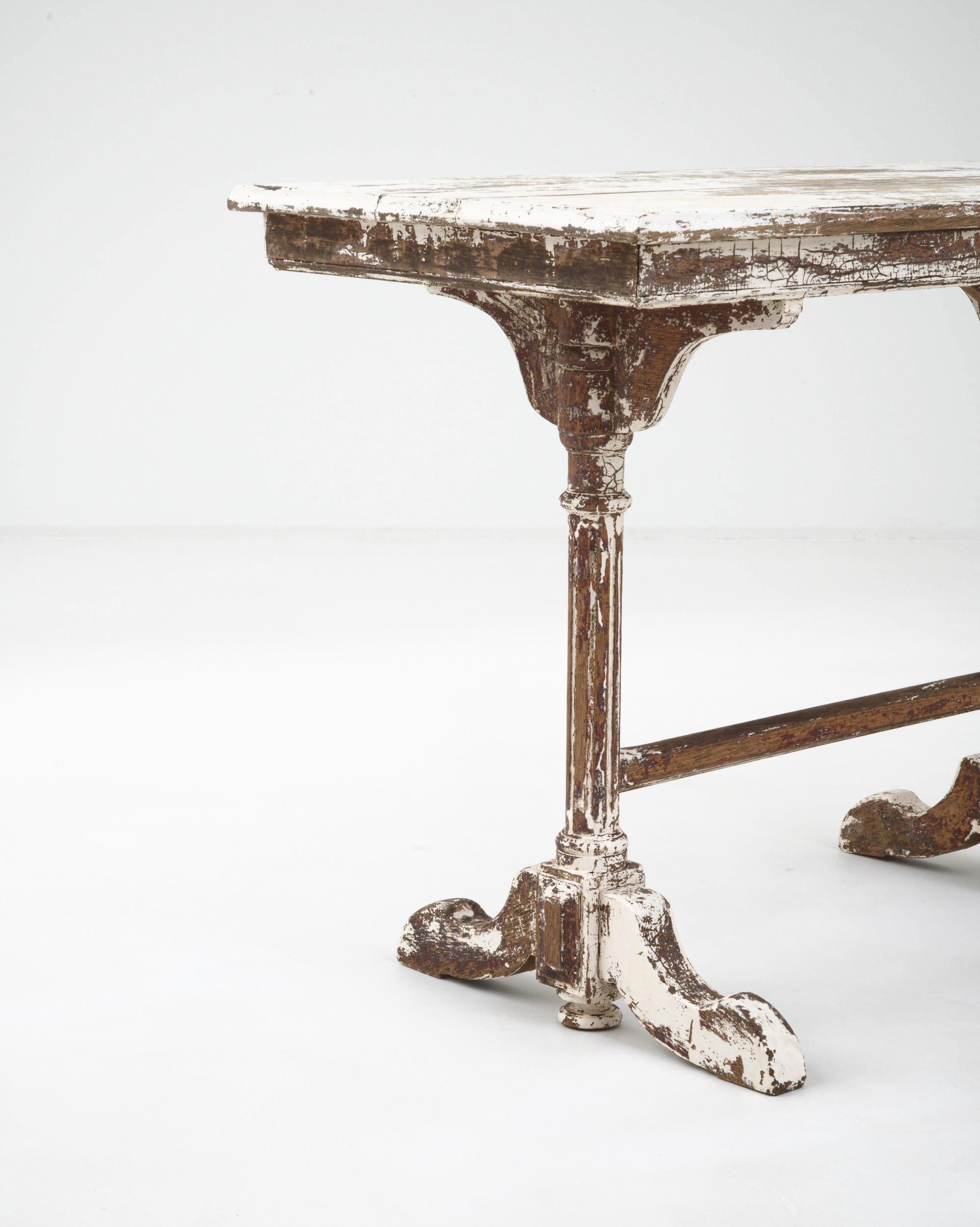 19th Century French Patinated Bistro Table For Sale 1