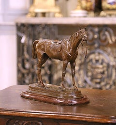 Cheval français du 19ème siècle en bronze patiné sur socle en marbre signé J. Moigniez