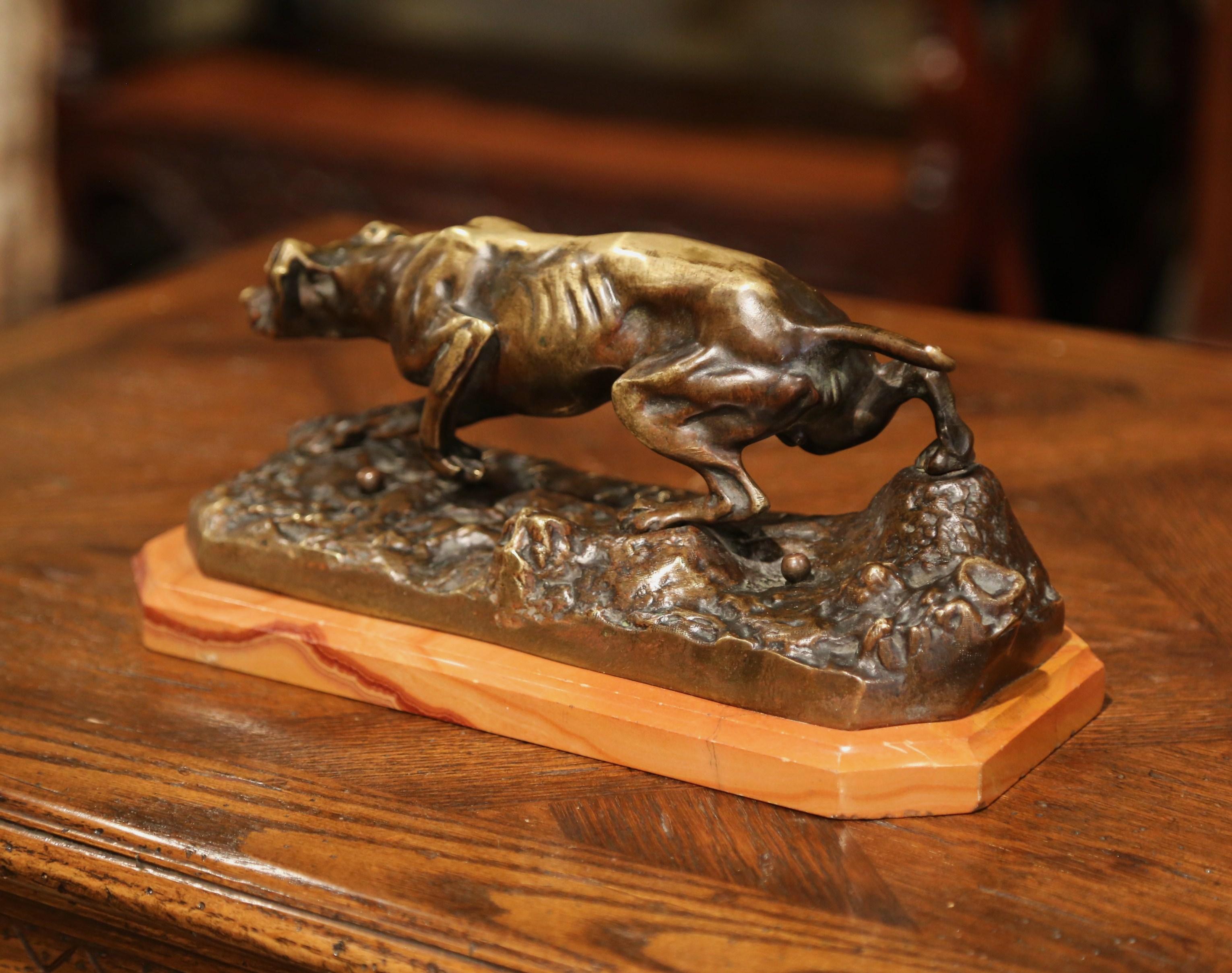19th Century French Patinated Bronze Hunt Dog Sculpture on Beige Marble Base 1