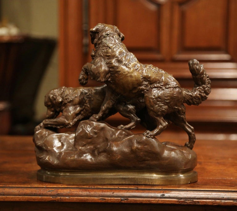 19th Century French Patinated Bronze Hunt Dogs Sculpture Signed Charles Valton For Sale 3