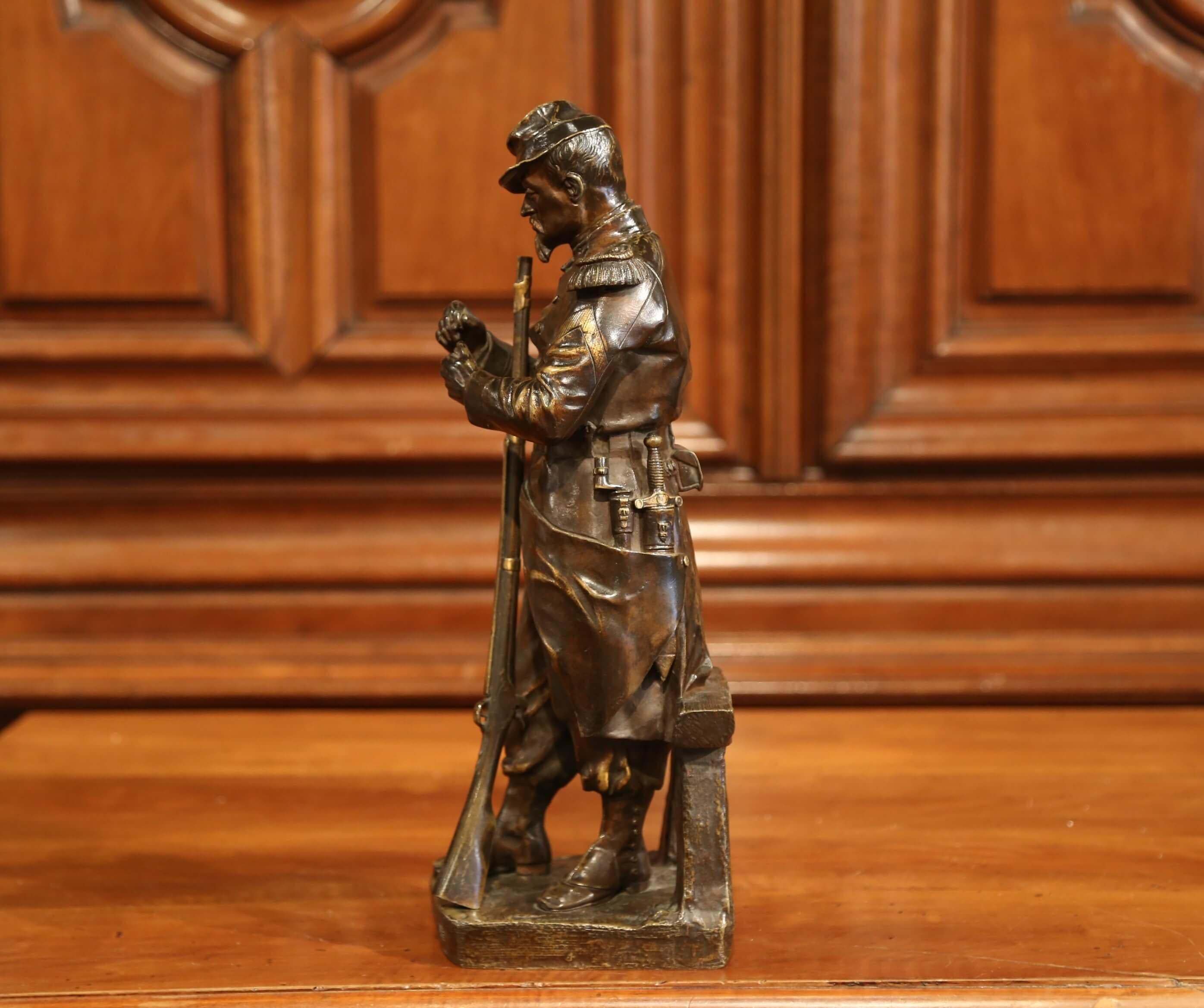 Sculpture française du XIXe siècle en bronze patiné « La Halte » signée L. Mennessier Excellent état - En vente à Dallas, TX