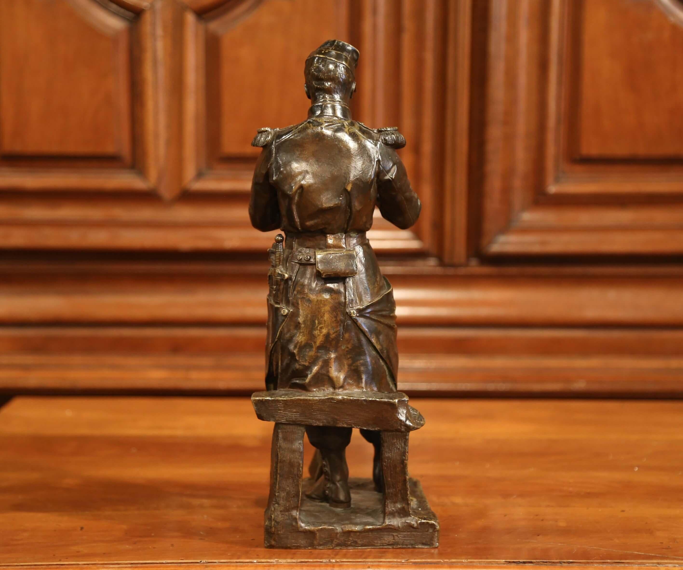 Sculpture française du XIXe siècle en bronze patiné « La Halte » signée L. Mennessier en vente 2