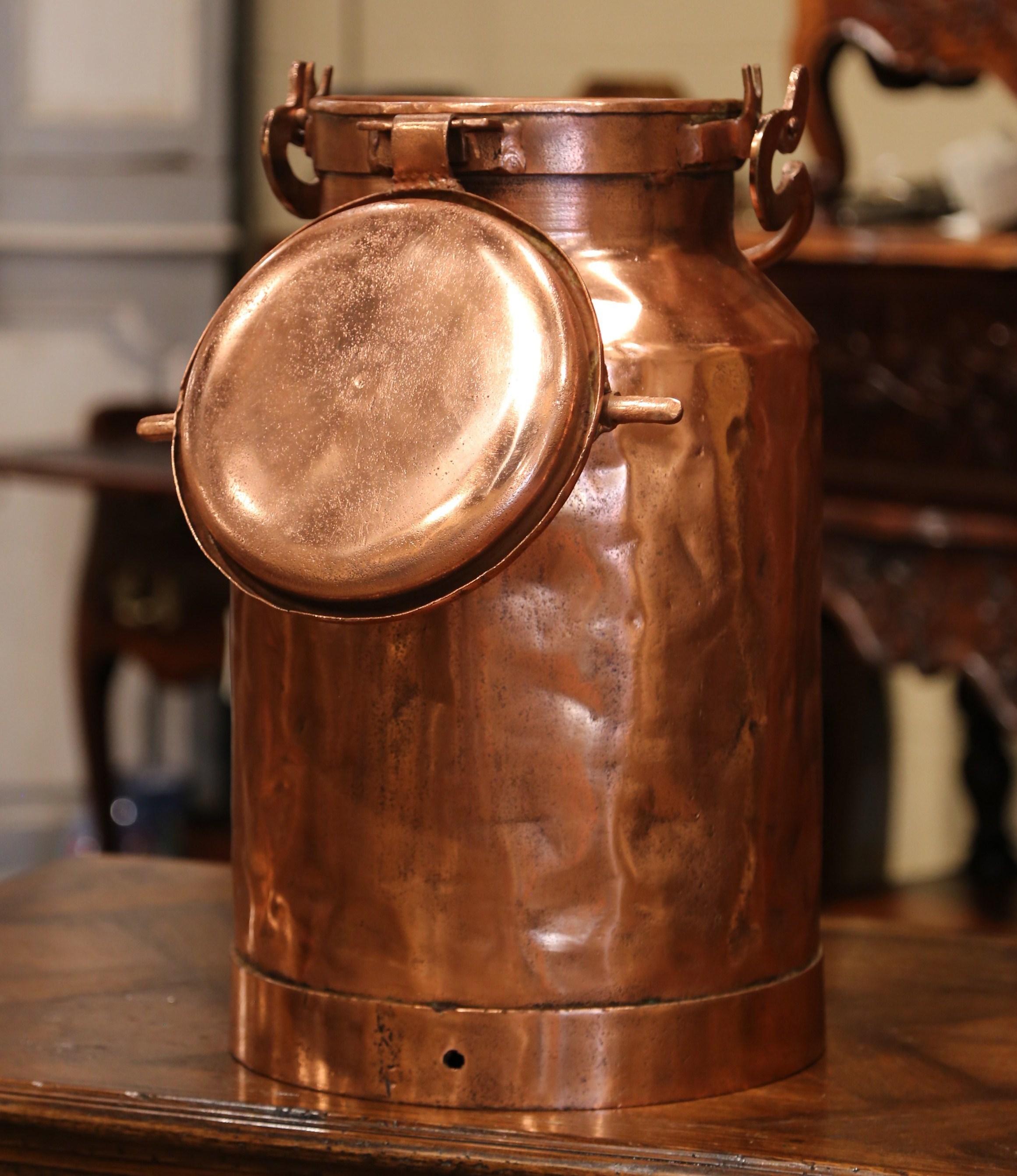 19th Century French Patinated Copper Milk Container with Handle and Lid In Excellent Condition In Dallas, TX