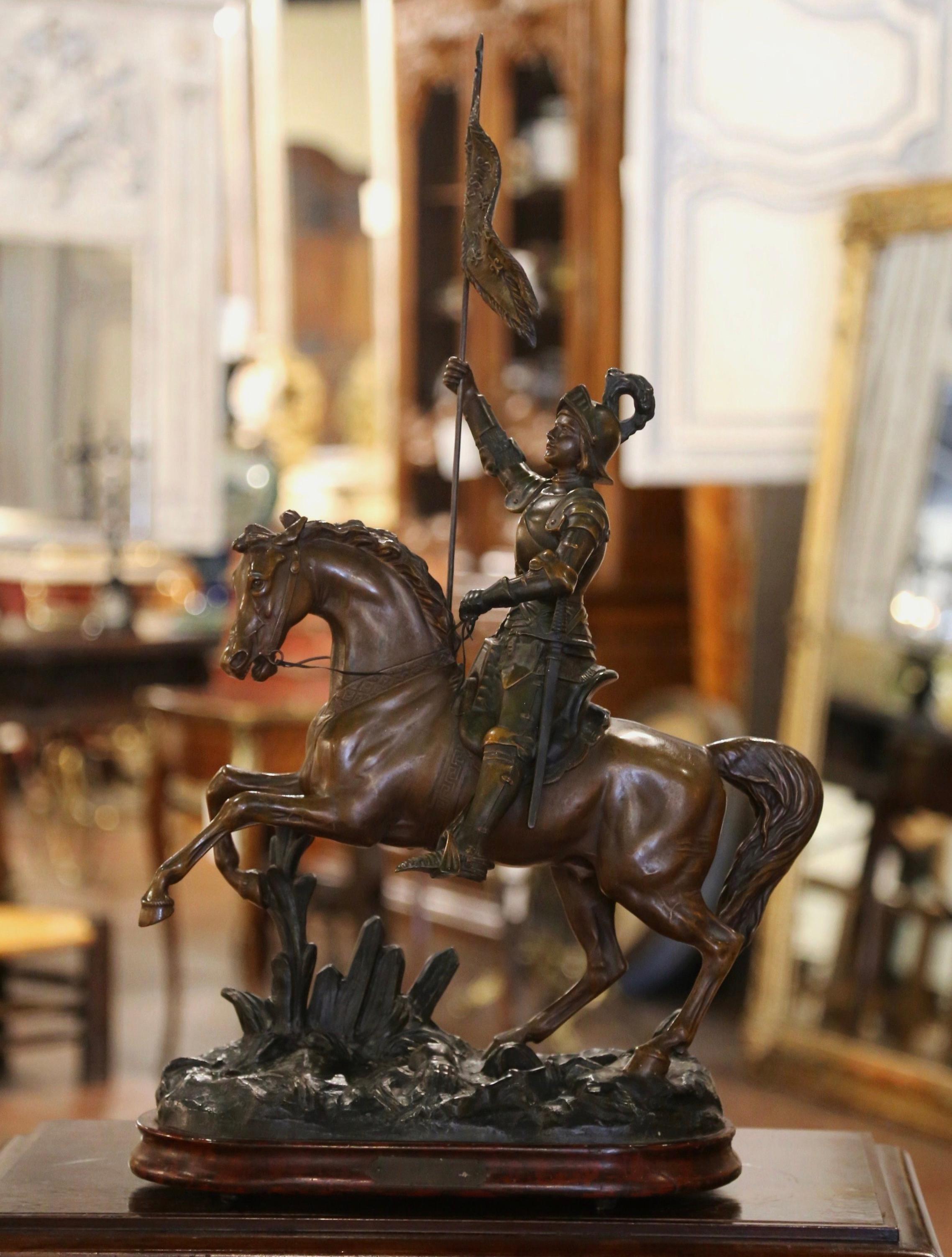 Französische patinierte Zinnstatue-Komposition „Joan des Arc auf Pferd“, 19. Jahrhundert (Zink) im Angebot