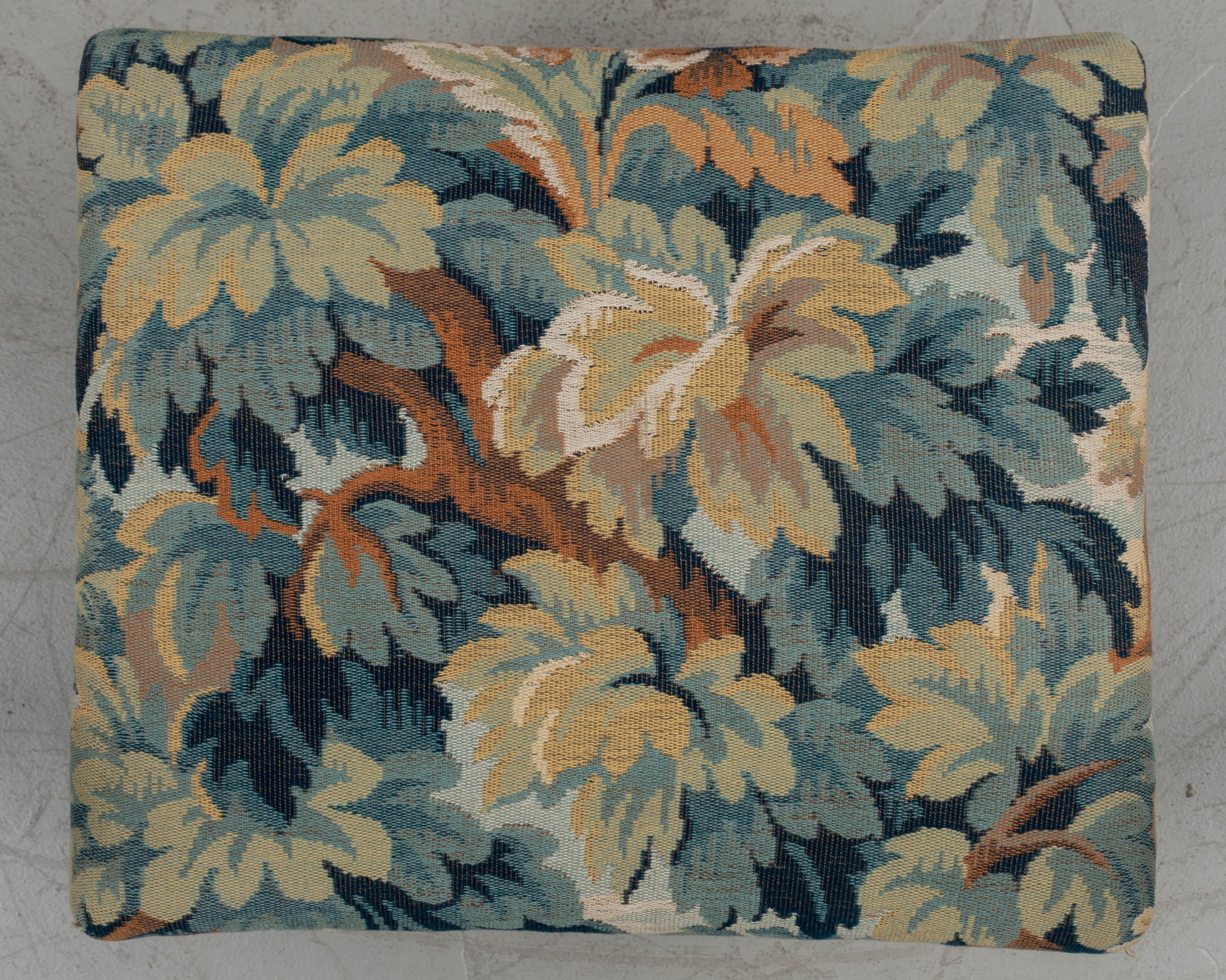 Sgabello Petit Point francese del XIX secolo in vendita 3