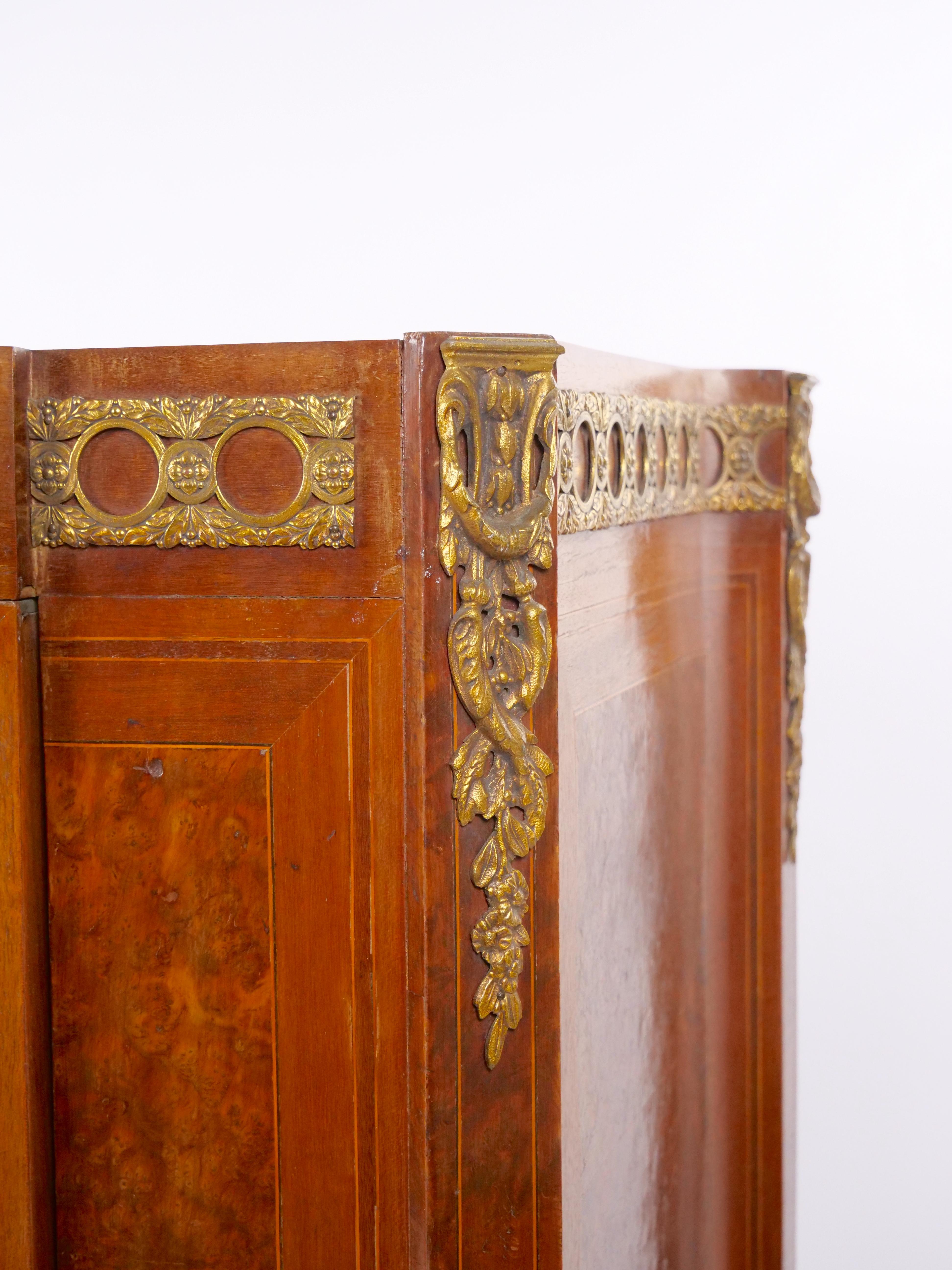 19th Century French Petite Commode Side Cabinet / Louis XVI Style For Sale 3