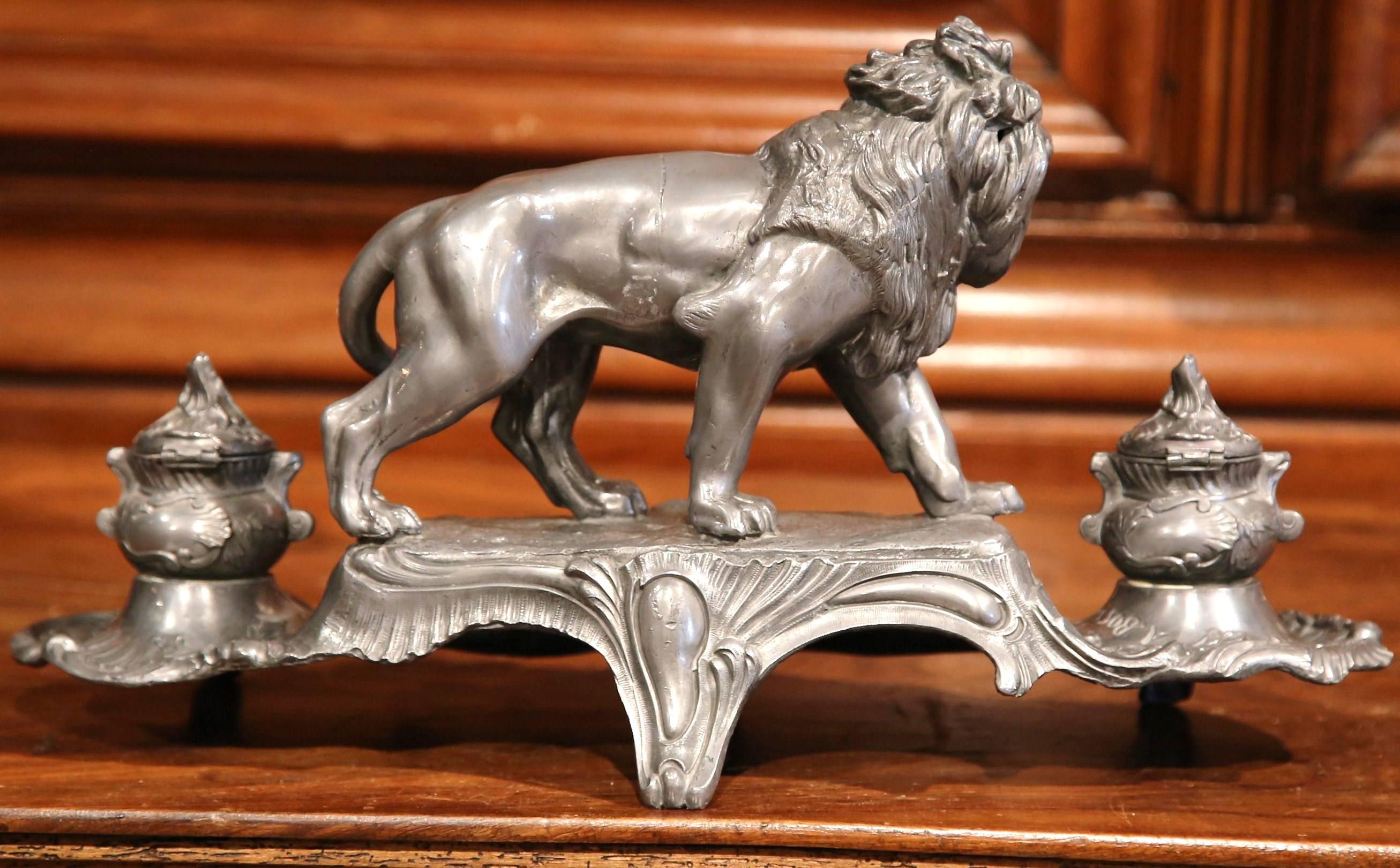 19th Century French Pewter Inkwell with Lion Sculpture Signed A. Bossu In Excellent Condition For Sale In Dallas, TX