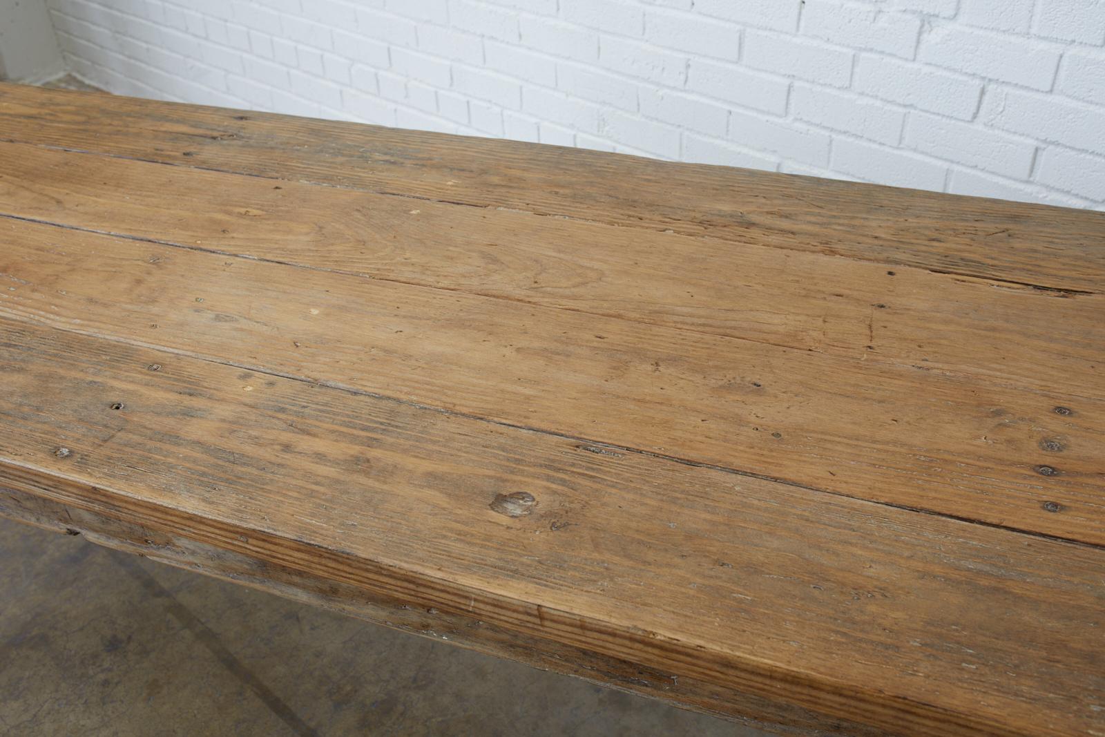 19th Century French Pine Farmhouse Harvest Table In Good Condition In Rio Vista, CA